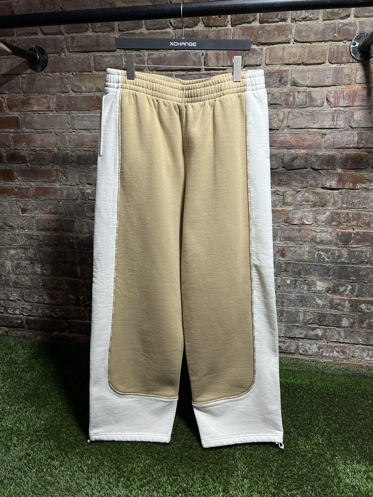 Supreme Supreme Piping Sweatpants Sz. XL Size US 38 / EU 54 - 1 Thumbnail