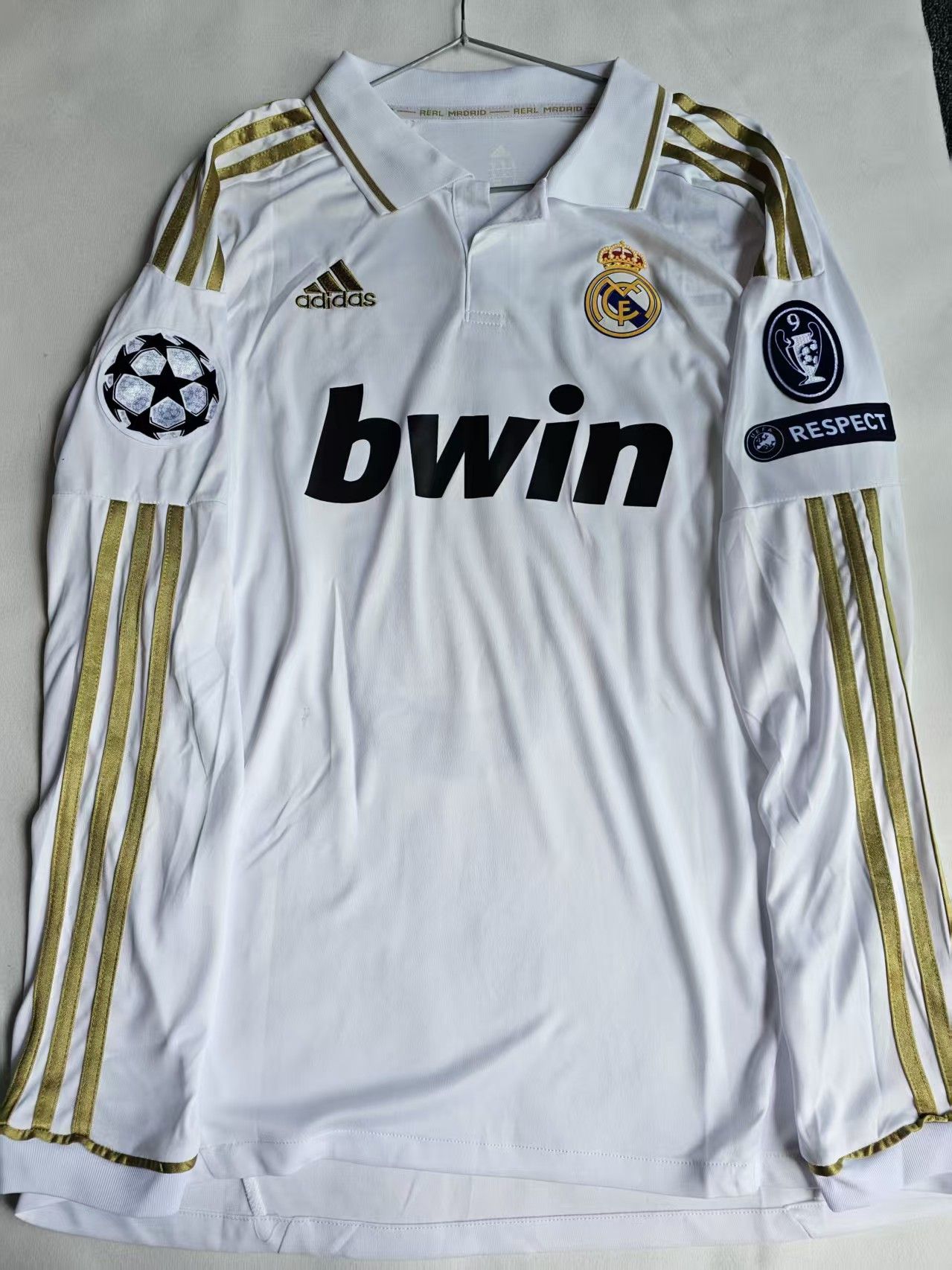 Other 2011 2012 Real Madrid #10 Mesut Özil Jersey Longsleeve Size US XXL / EU 58 / 5 - 2 Thumbnail