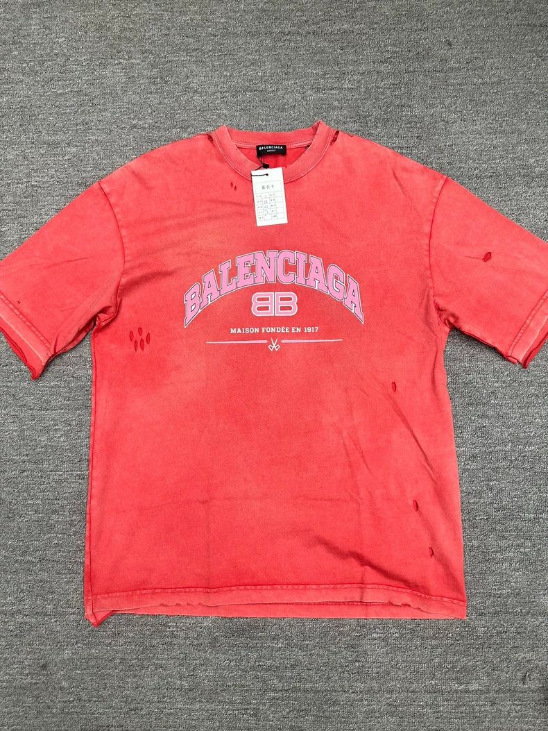 Balenciaga Balenciaga Scissors Distressed Short Sleeve Tee - dmc Size US XS / EU 42 / 0 - 1 Thumbnail