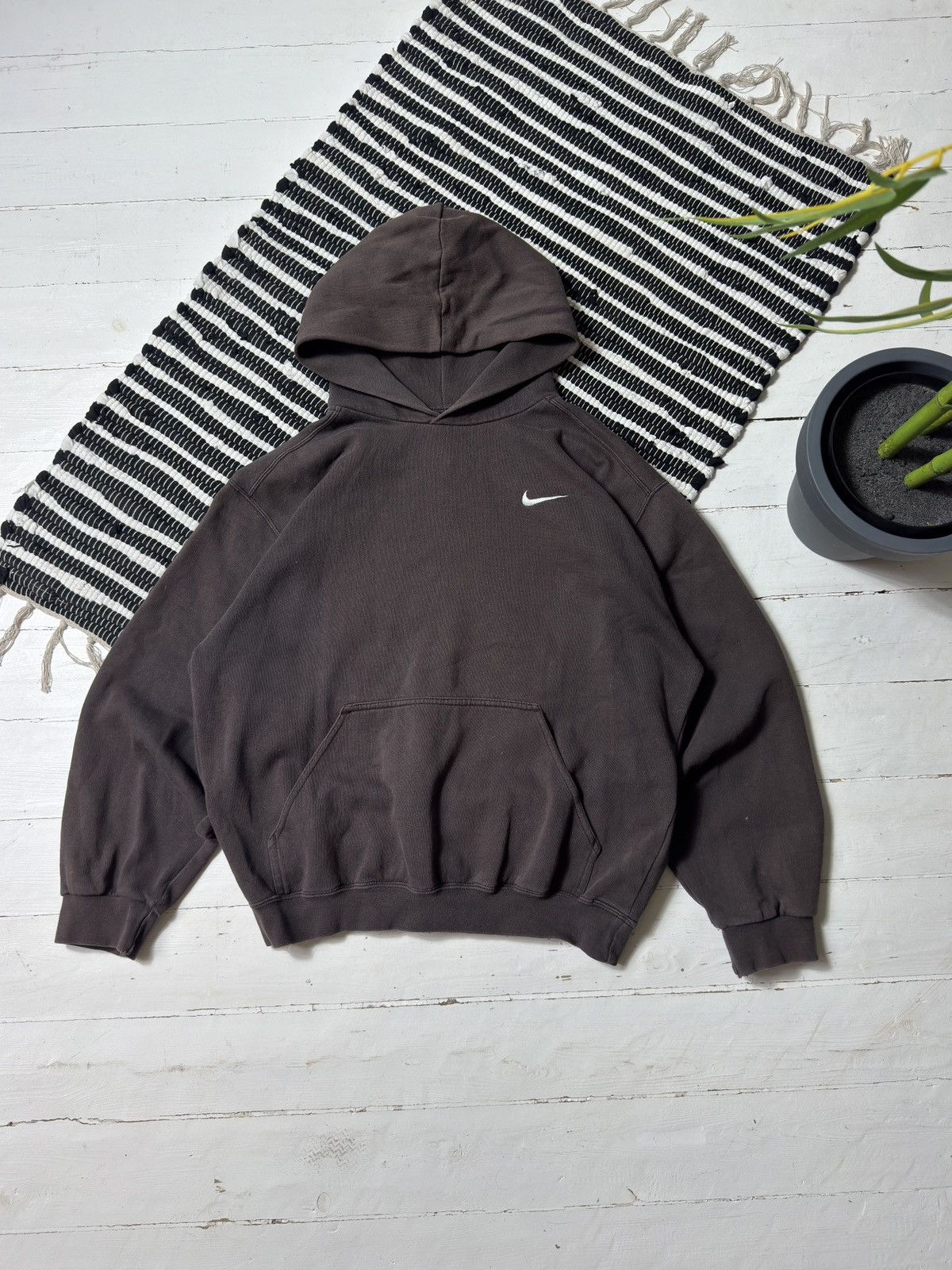 Nike VINTAGE NIKE BOXY FITED SUNFADED 2000s HOODIE Size S / US 4 / IT 40 - 1 Thumbnail