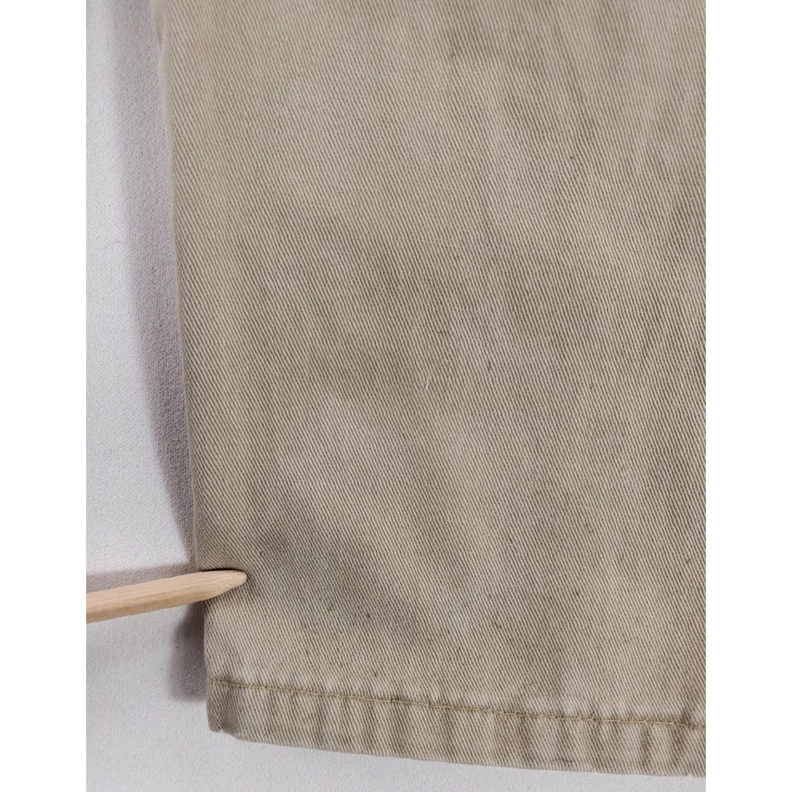 Levi's VINTAGE Levi's VTG 90s Khakis Silvertab Baggy Pants Mens 30 x 32 Beige Chino 30 x 30 Actual Mens Size US 30 / EU 46 - 4 Thumbnail