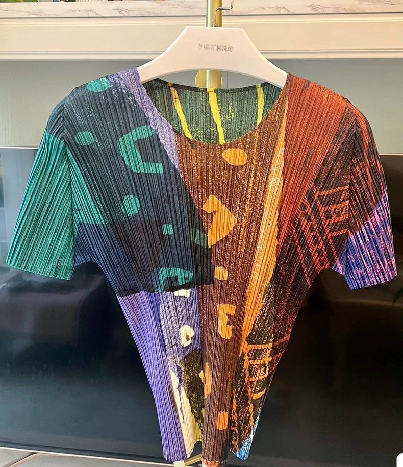 Issey Miyake Issey Miyake size:3 Colorful spice totem short-sleeved top Size XS / US 0-2 / IT 36-38 - 2 Thumbnail