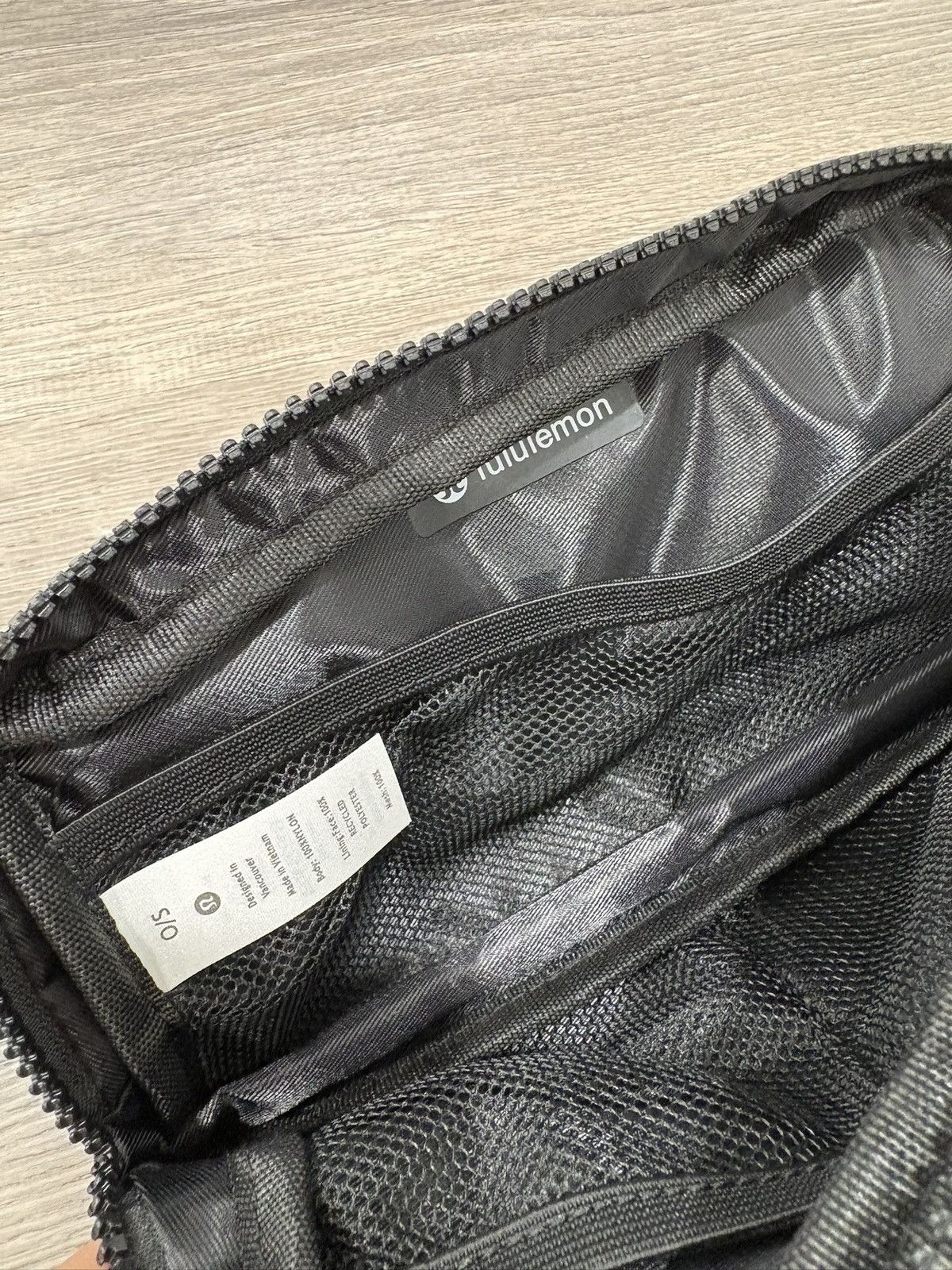 Lululemon Lululemon Everywhere Belt Bag Size ONE SIZE - 4 Thumbnail