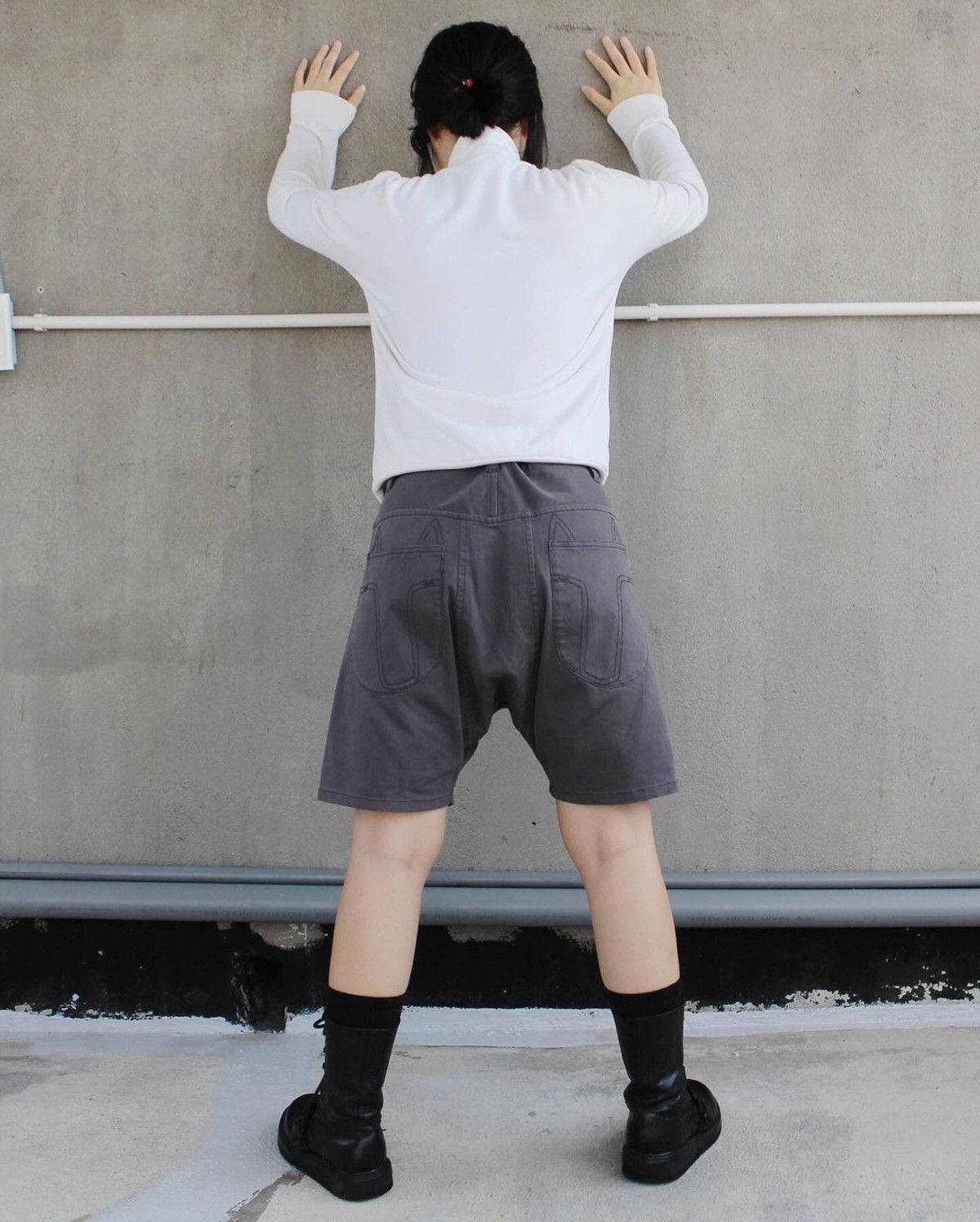 Issey Miyake SS2011 TSUMORI CHISATO BACK CAT POCKET SHORT Size US 29 - 2 Thumbnail
