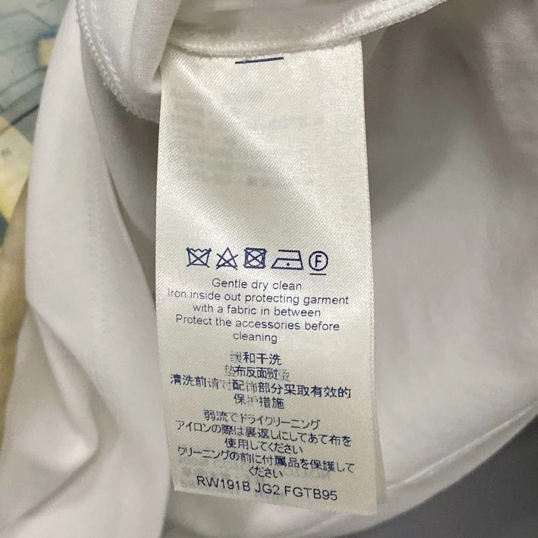 Louis Vuitton LV 95 New Sky City Logo Short Sleeve T-Shirt XS Size XS / US 0-2 / IT 36-38 - 5 Thumbnail