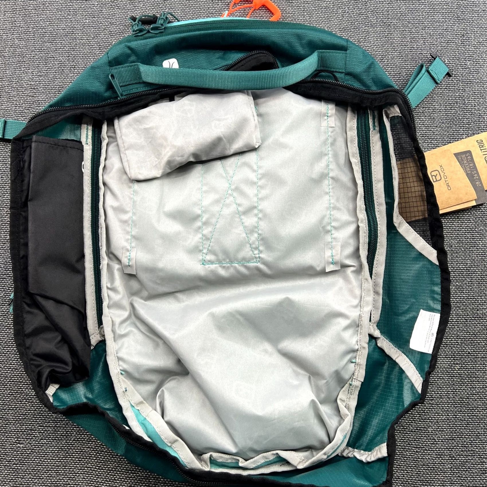 ORTOVOX ORTOVOX Avabag Litric Freeride 26S Short Zip On Avalanche Pack Ski Snowboard Backpack Water Resistant Green Unisex Adults Medium Zip-Around מש Size US 31 - 2 Thumbnail
