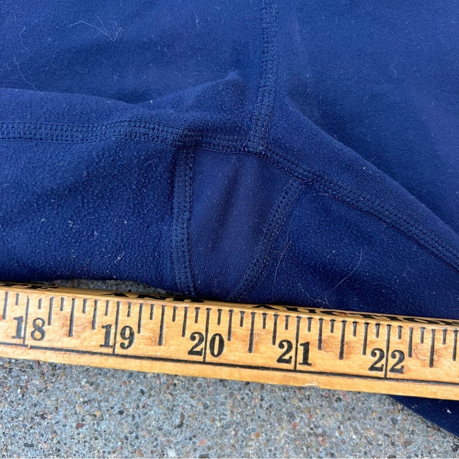 Prana Prana navy blue Capri workout athletic pants MEDIUM Size 28" / US 6 / IT 42 - 4 Thumbnail