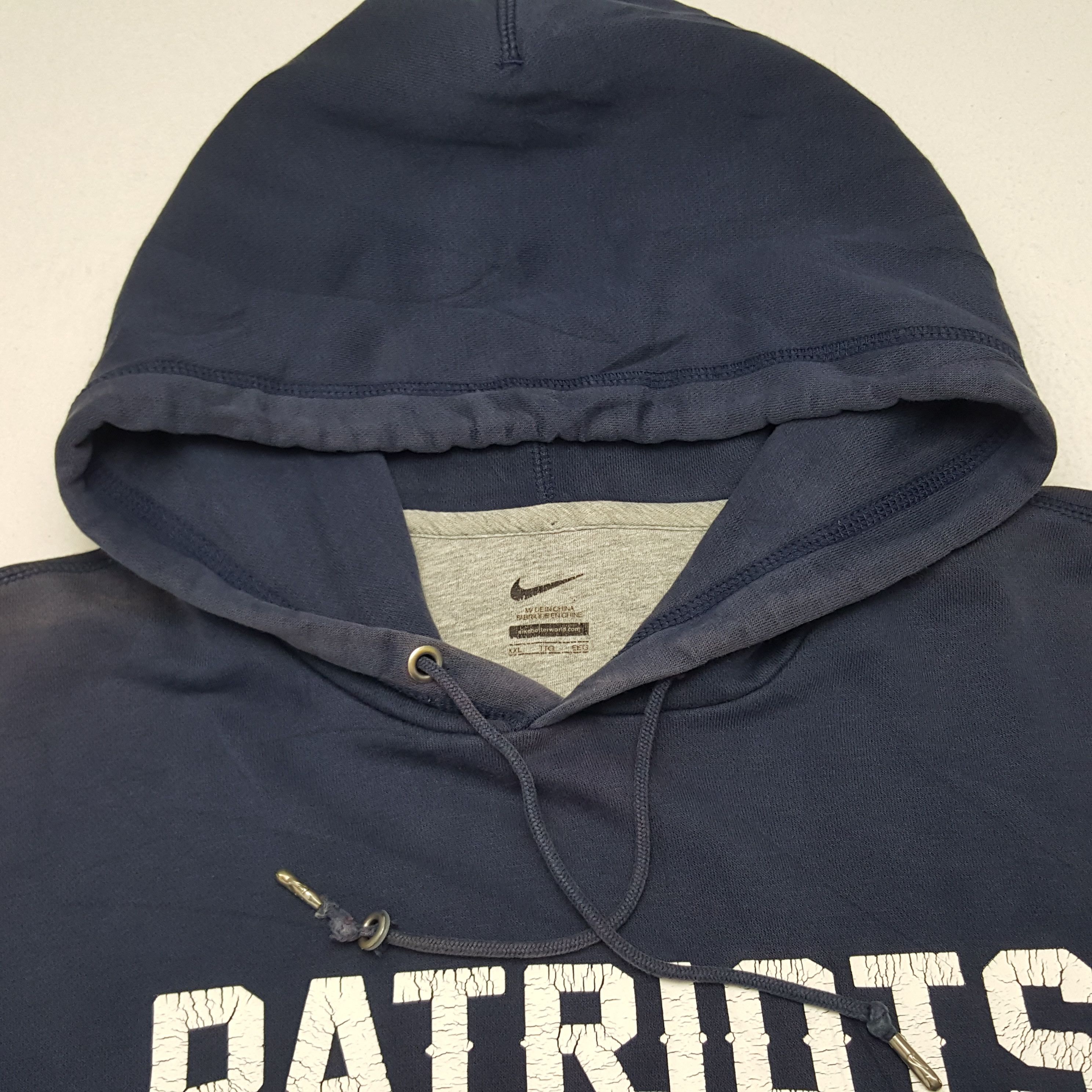 NFL × Nike × Vintage Vintage Nike Patriots American Football Team Hoodies Size US XXL / EU 58 / 5 - 4 Thumbnail