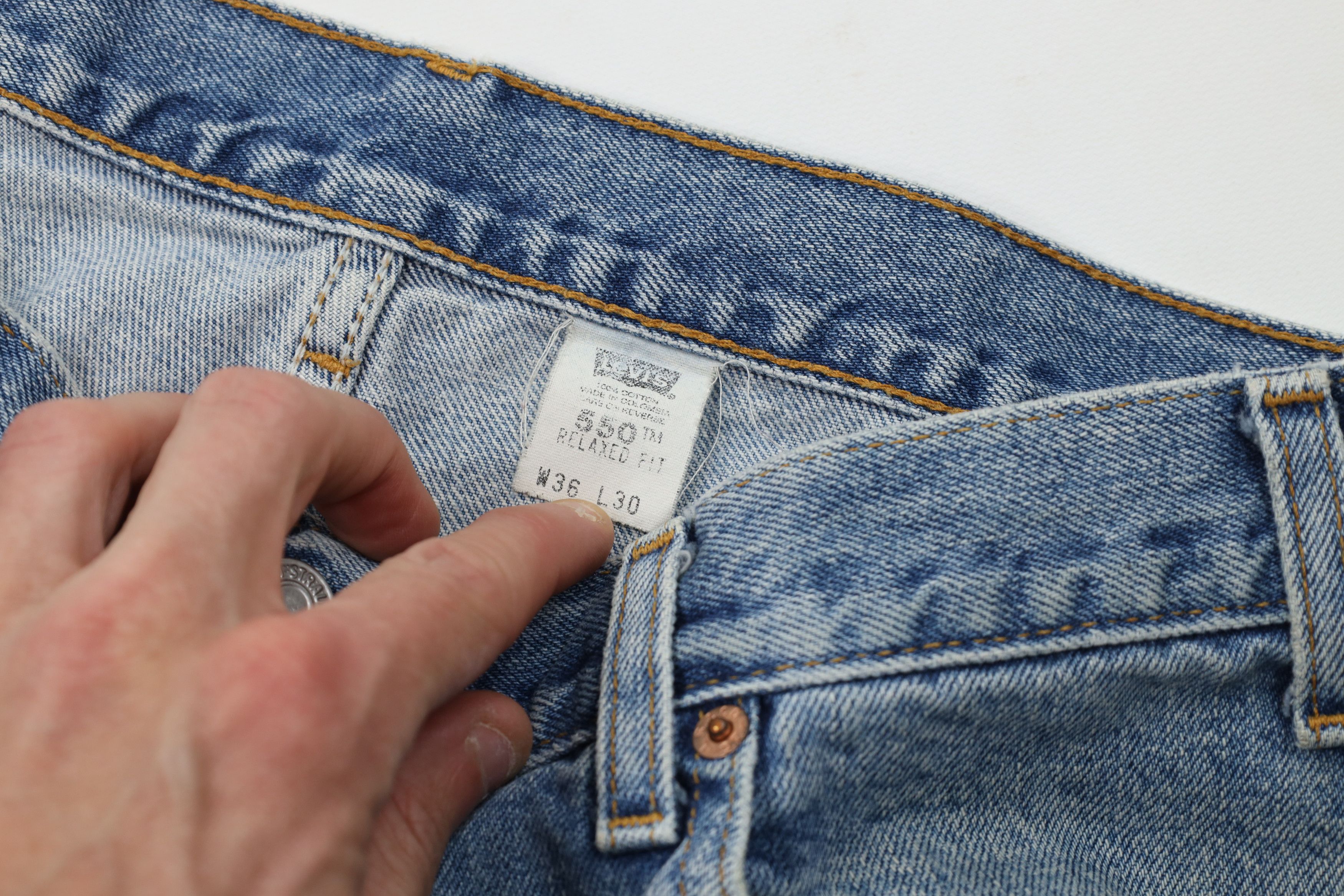 Levi's Vintage Y2K 2002 Levis 550 Relaxed Fit Denim Jeans Blue Size US 36 / EU 52 - 10 Thumbnail