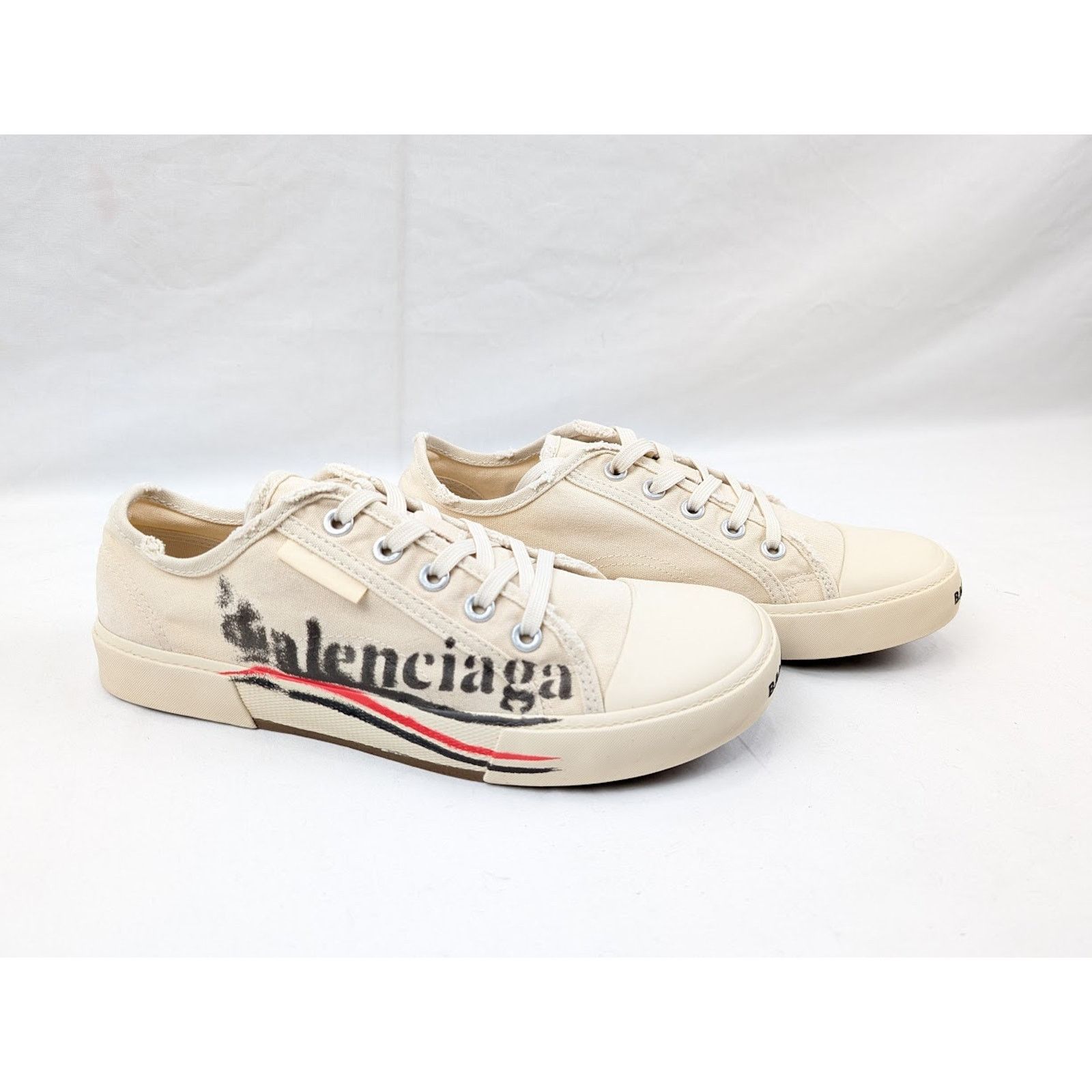 Balenciaga o1rshd1 Q:2 / Paris Low-Top Sneakers in White Size US 11 / EU 44 - 13 Thumbnail