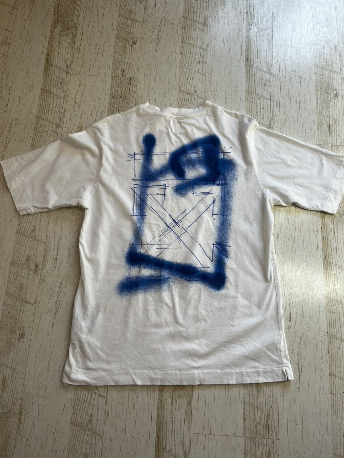 Off-White Off-White Spray Marker Arrows T-Shirt – Size S Size US S / EU 44-46 / 1 - 6 Thumbnail