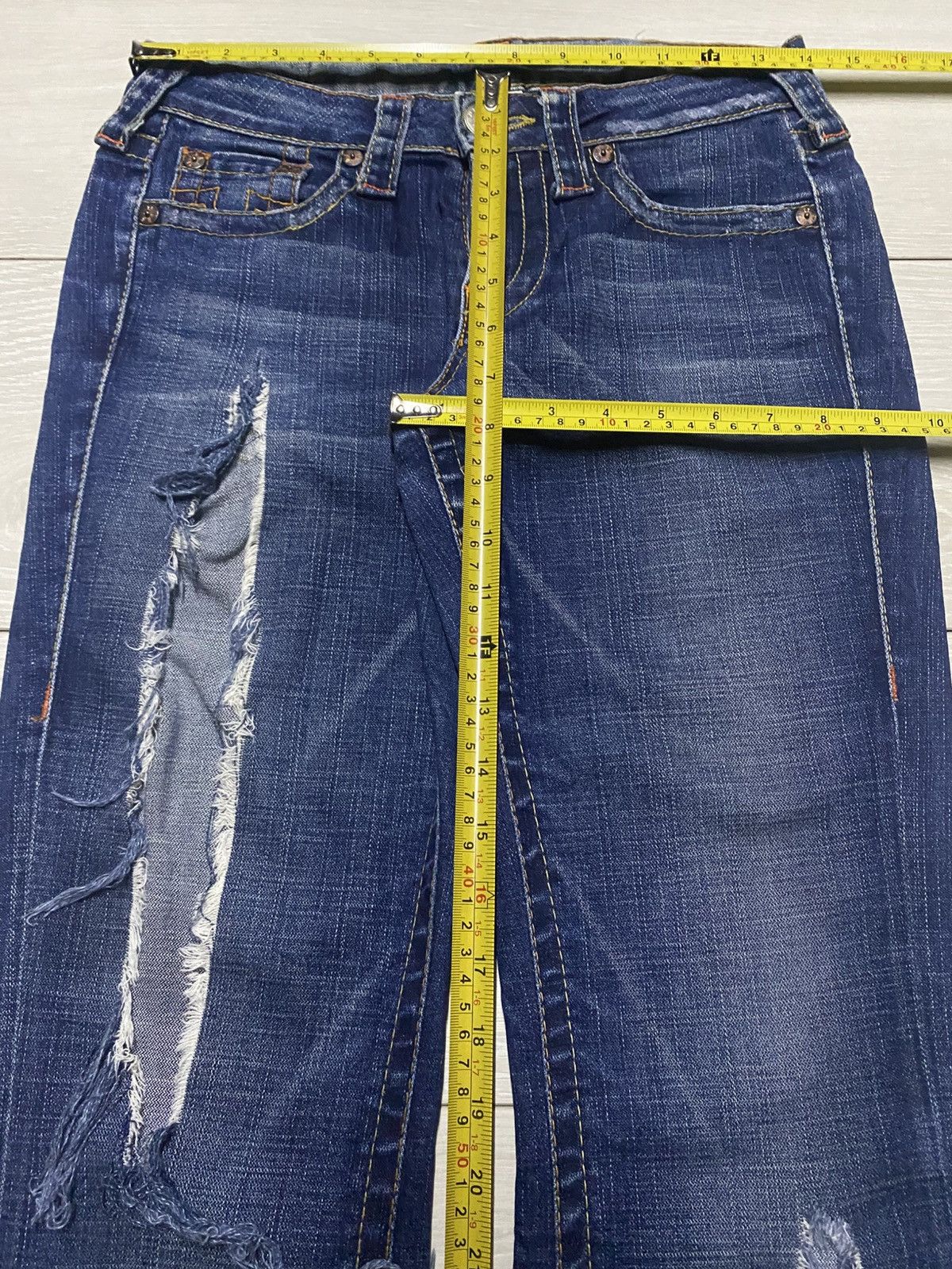 True Religion Woman True Religion Blue Wash Ripped Flare Jeans Size US 28 / EU 44 - 12 Thumbnail