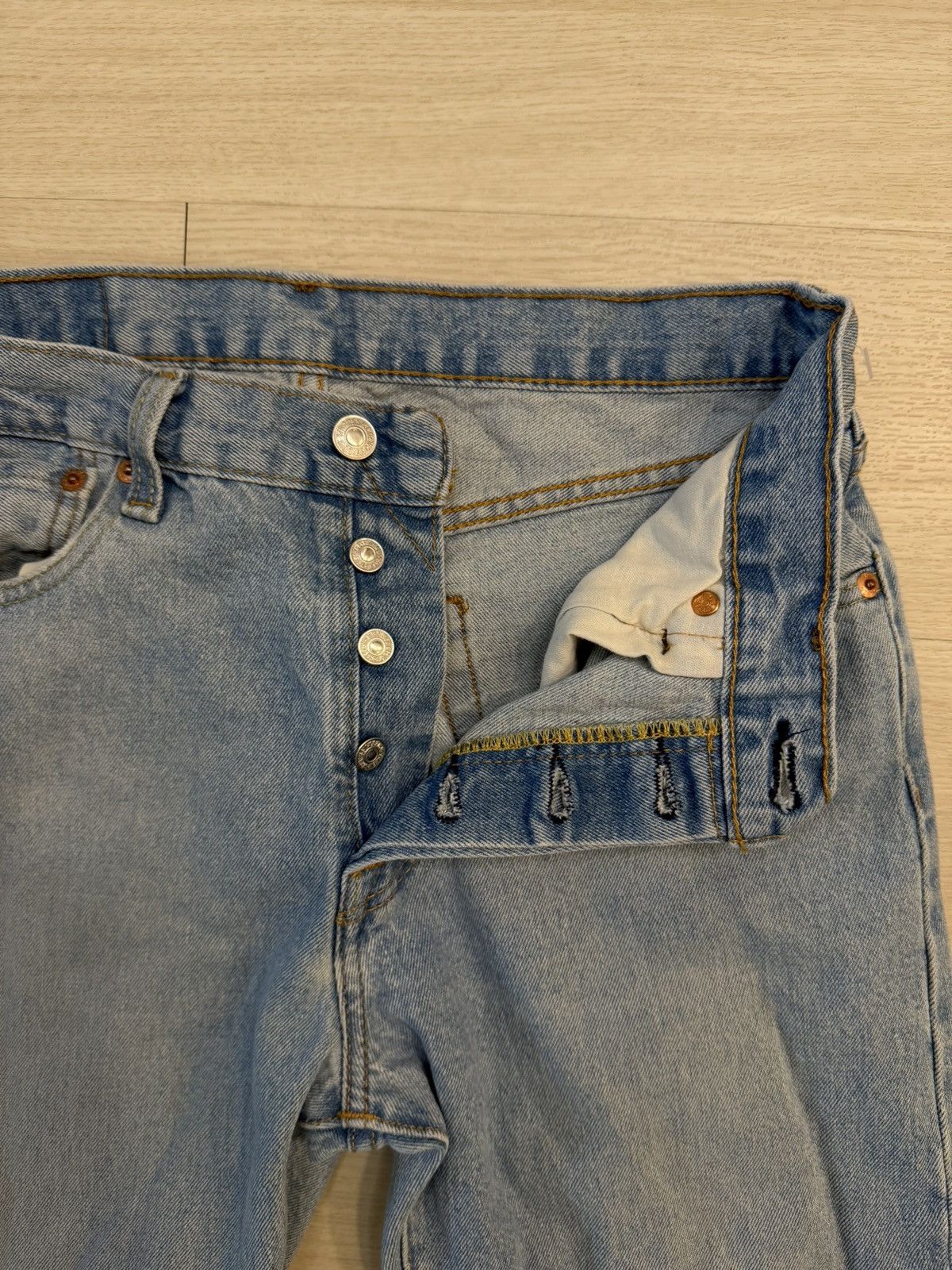 Levi's Levi’s 501 Original Fit Light Wash Jeans Size US 30 / EU 46 - 4 Thumbnail