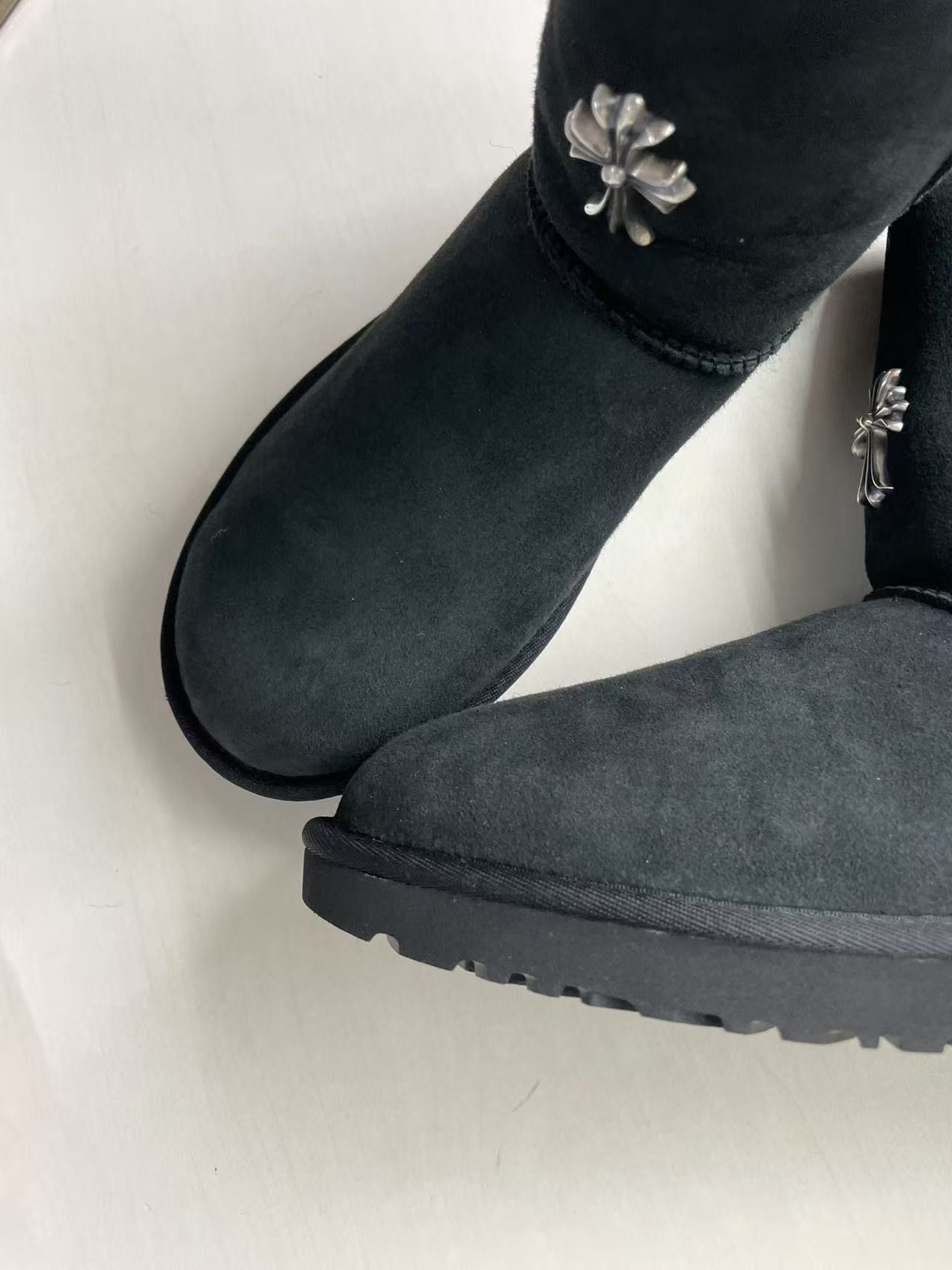 Chrome Hearts Chrome Hearts x UGG's Cross Leather Snow Boots Size US 8 / IT 38 - 6 Thumbnail