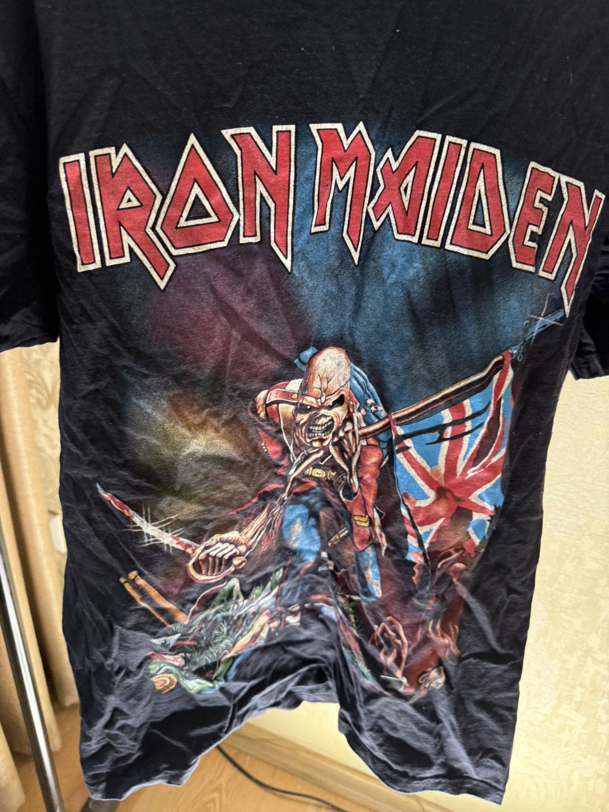 Band Tees 2000-s IRON MAIDEN ROCK BIG LOGO T-shirt SIZE-M Size US M / EU 48-50 / 2 - 3 Thumbnail