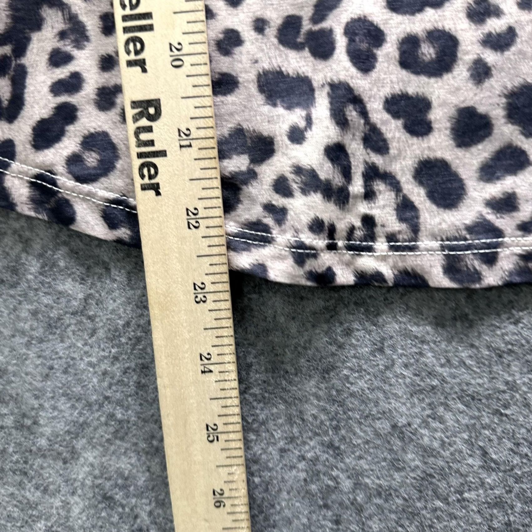 Spiritual Gangster Spiritual Gangster Tank Top Womens Medium Beige Leopard Print Sleeveless Yoga Shirt Sleeveless Shirt Casual Activewear Modern Logo Size M / US 6-8 / IT 42-44 - 4 Thumbnail