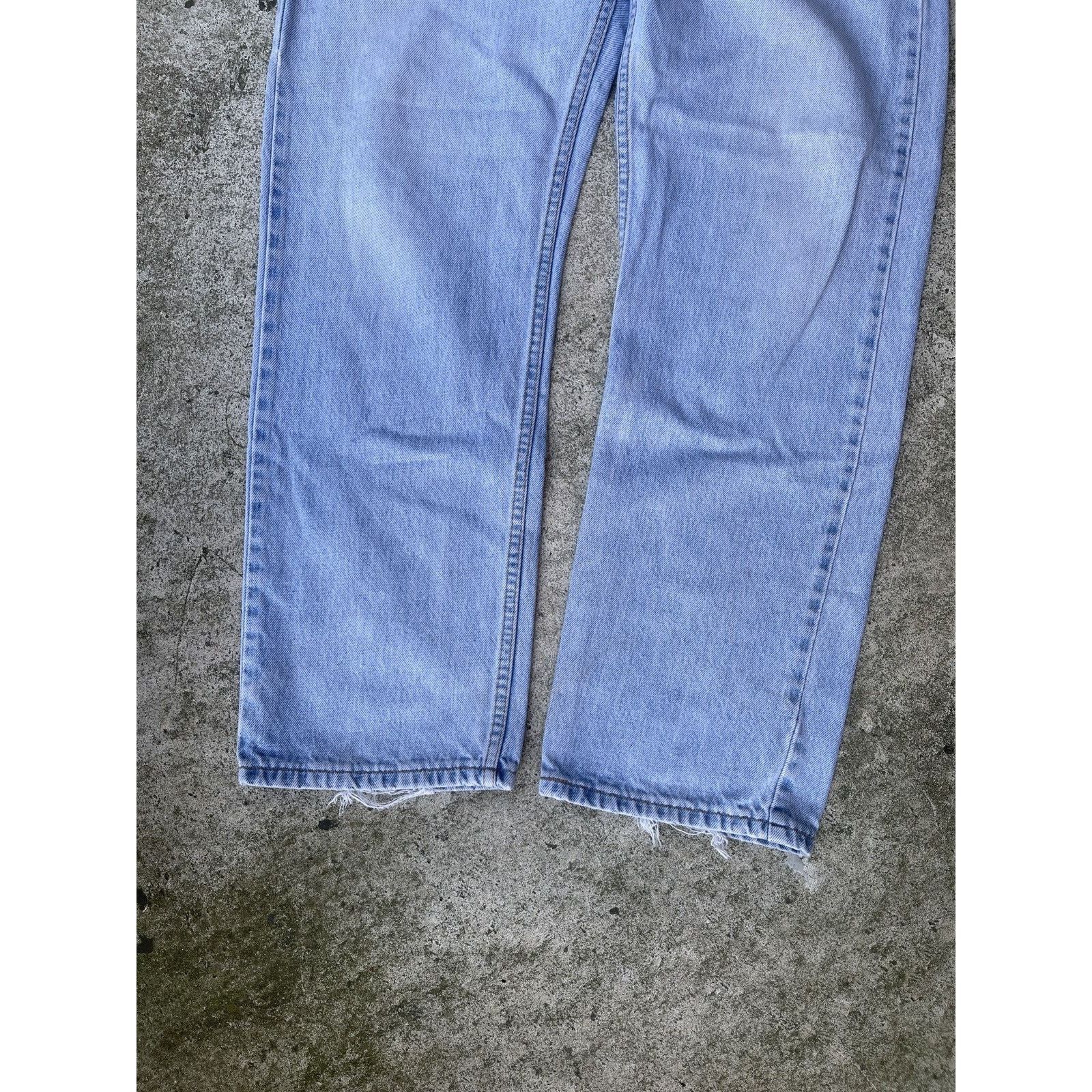 Levi's 90s Levi's Light Wash Thrashed Faded Distressed Jeans Size US 36 / EU 52 - 8 Thumbnail