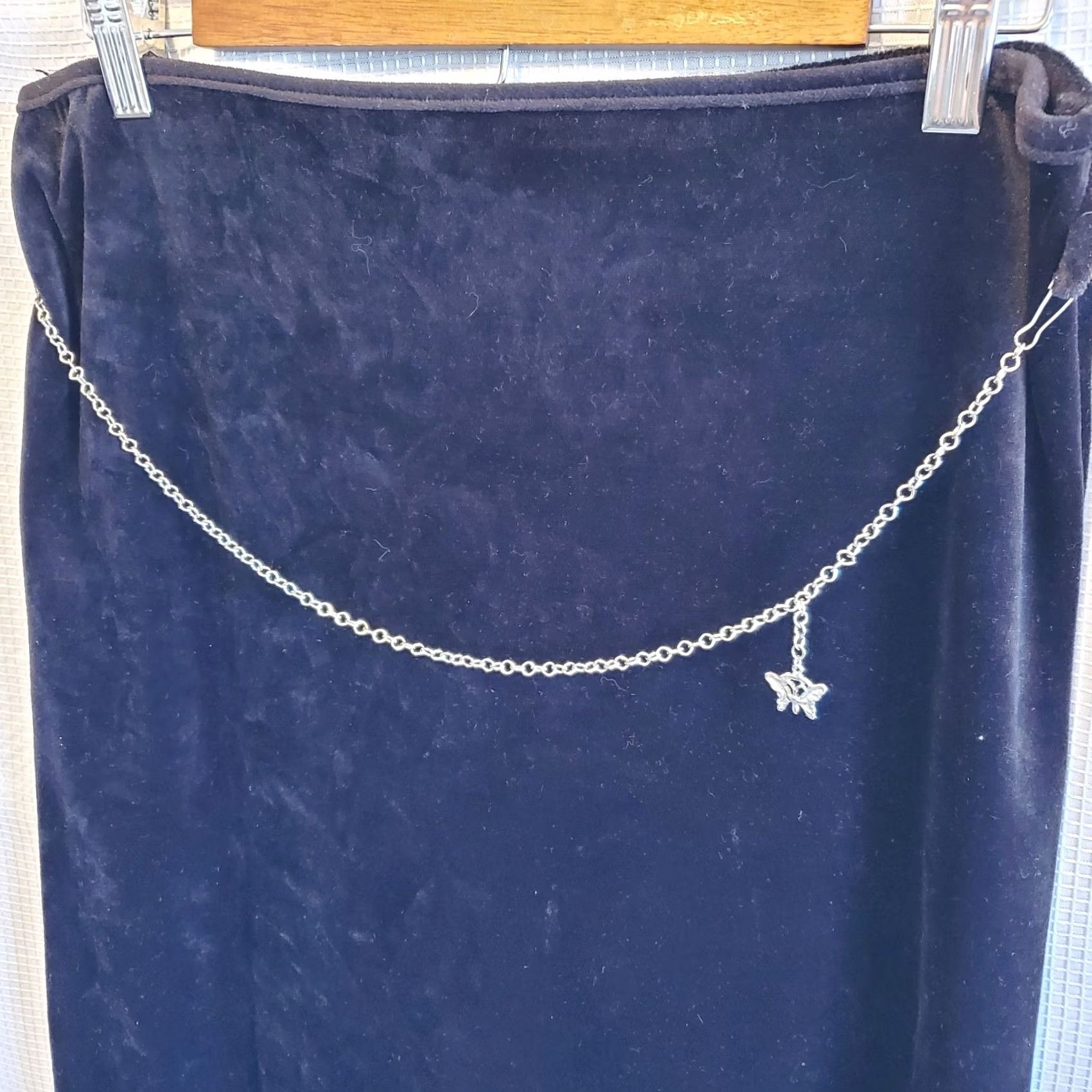 Vintage VINTAGE Amy Byer 90s Skirt Maxi Pencil Velour Black Butterfly Belly Chain M/L Size 32" / US 10 / IT 46 - 2 Thumbnail