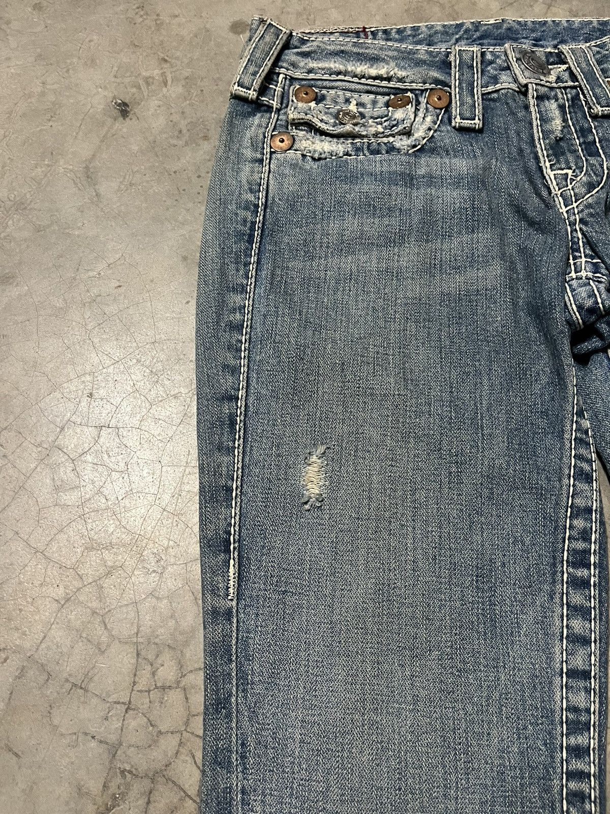 True Religion Flare Jeans TRUE RELIGION distressed low rise twist leg Size US 28 / EU 44 - 3 Thumbnail