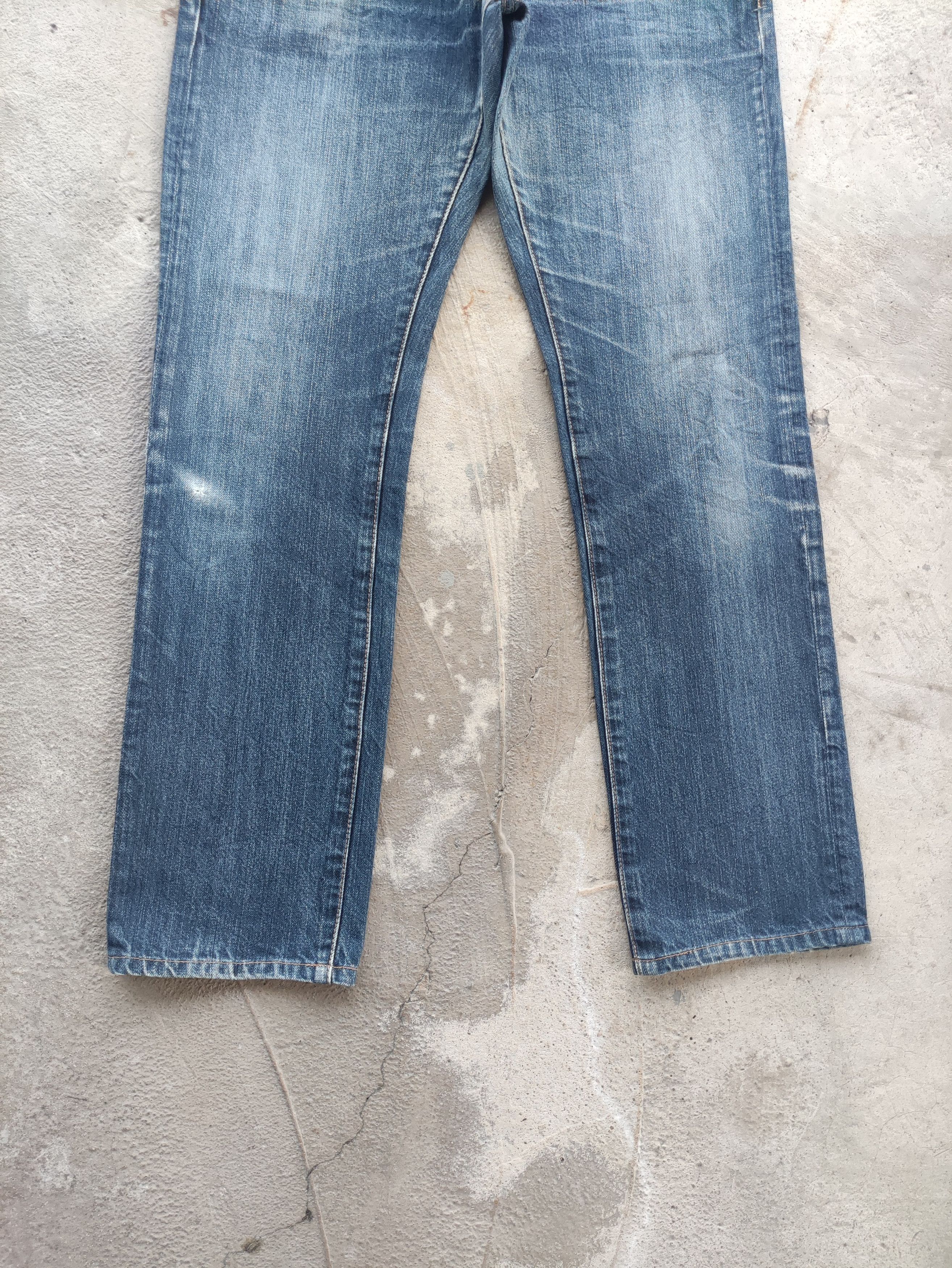 Old Navy Vintage Navy Jean Distressed Faded Denim Size US 34 / EU 50 - 4 Thumbnail