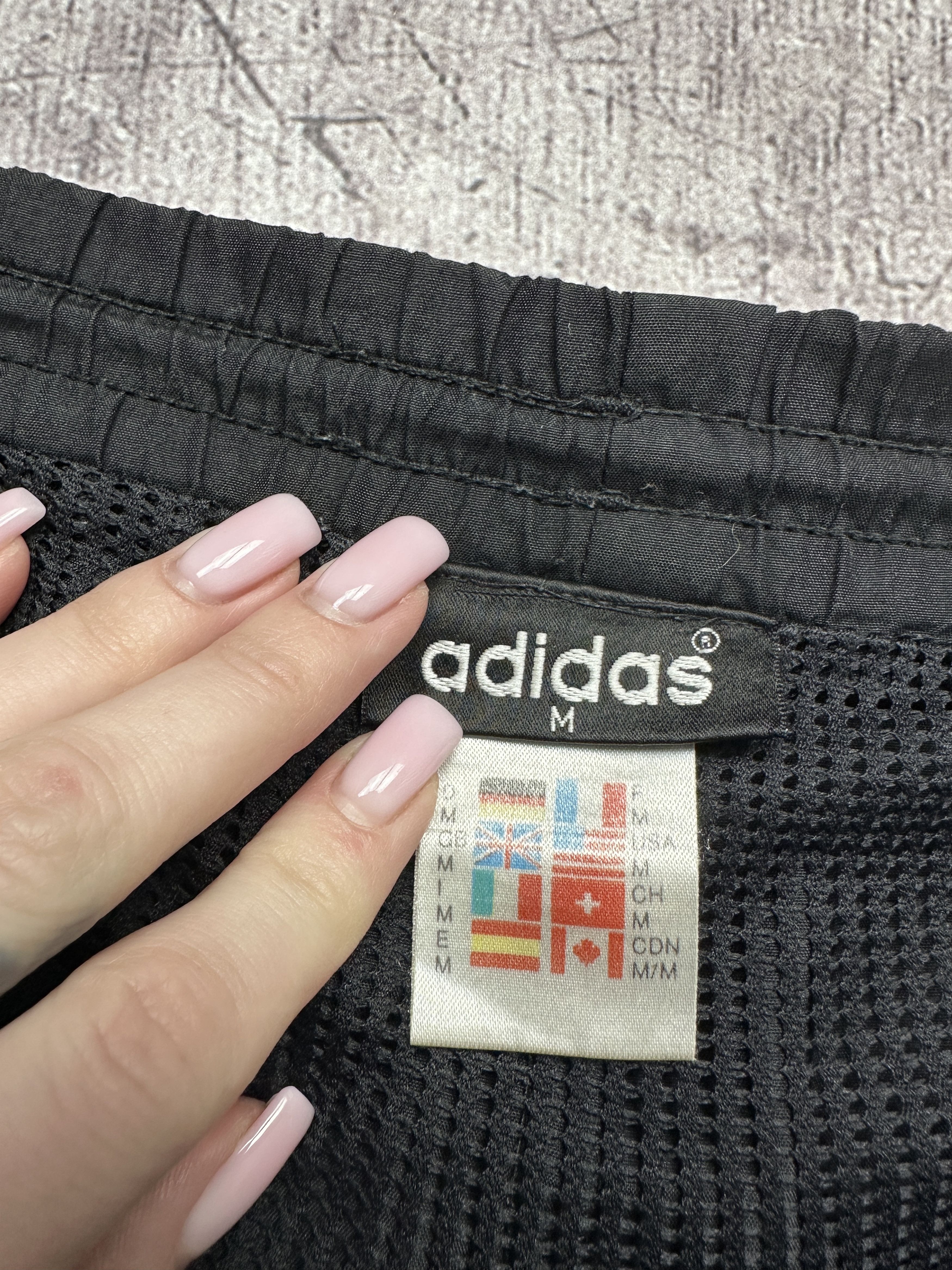 Adidas Adidas 90s Vintage Mens Nylon Shorts Size US 32 / EU 48 - 6 Thumbnail