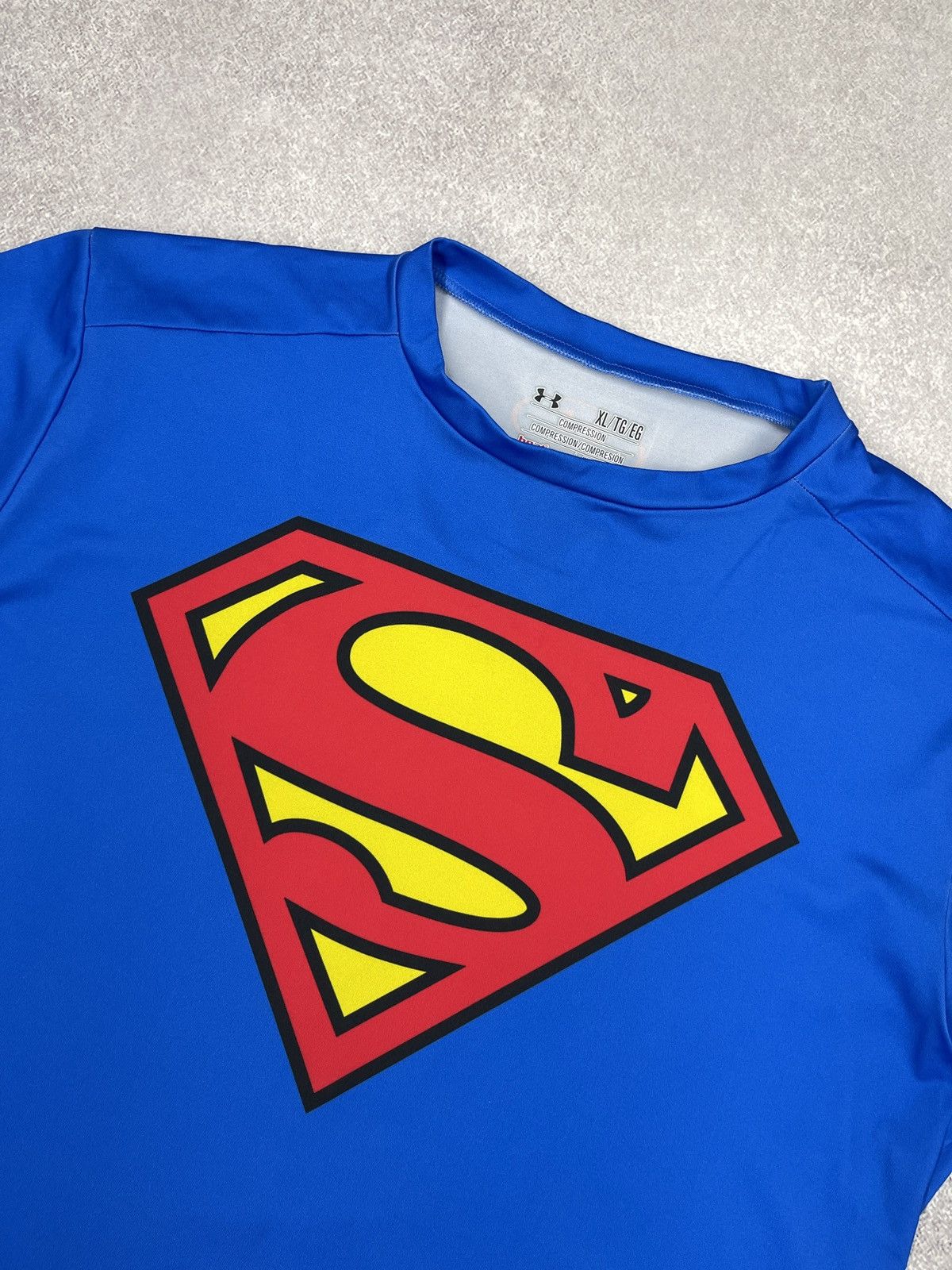Under Armour Mens Under Armour Superman Compression T Shirt DC Comics Size US XL / EU 56 / 4 - 4 Thumbnail