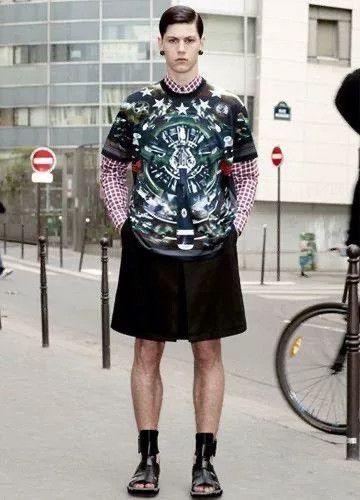 Givenchy Givenchy Green Airplane Short Sleeve T-shirt Size US S / EU 44-46 / 1 - 1 Thumbnail