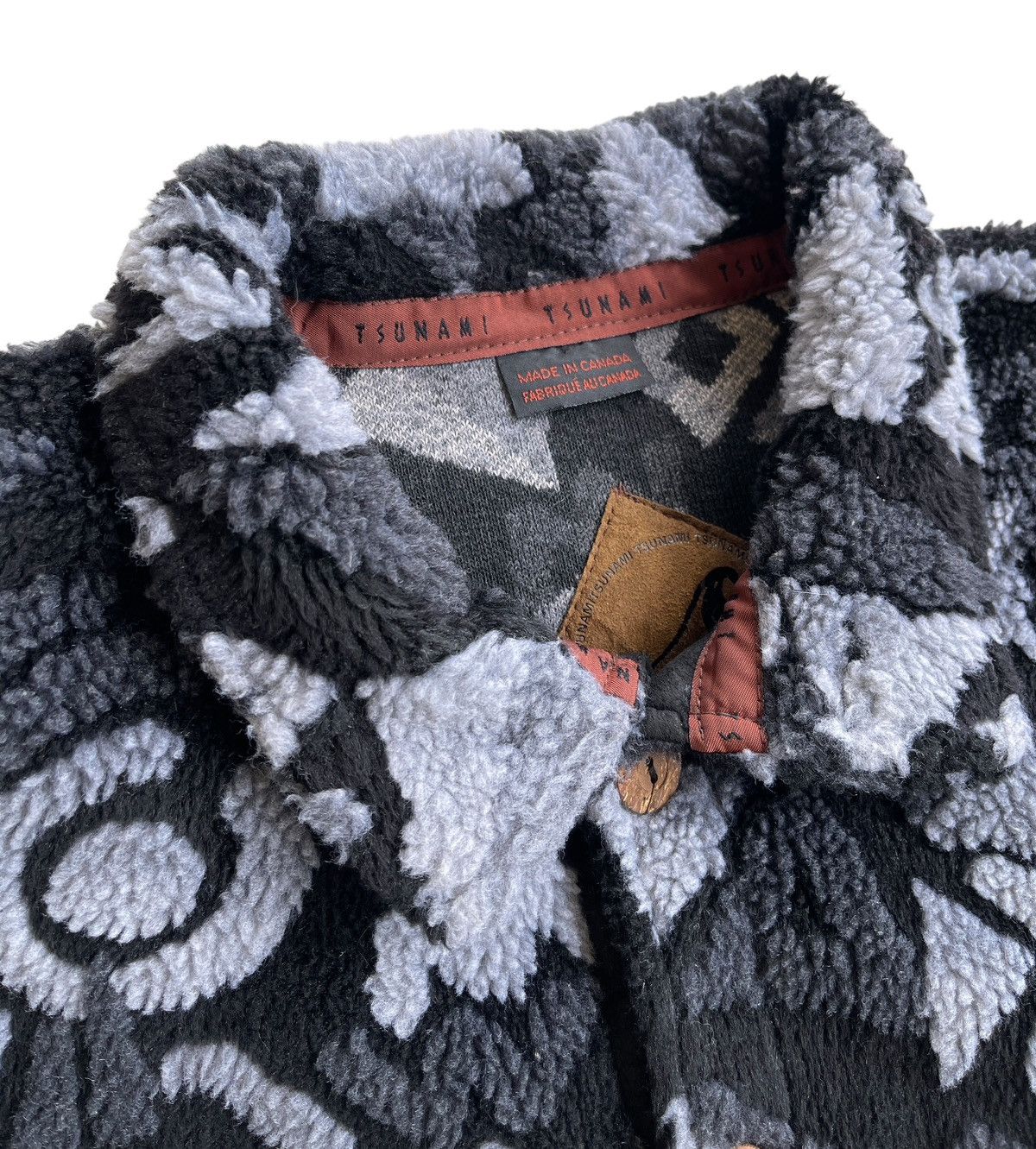 Vintage Vintage Canada Tsunami 3D Print Fleece Pullover Streetwear Size US S / EU 44-46 / 1 - 8 Thumbnail