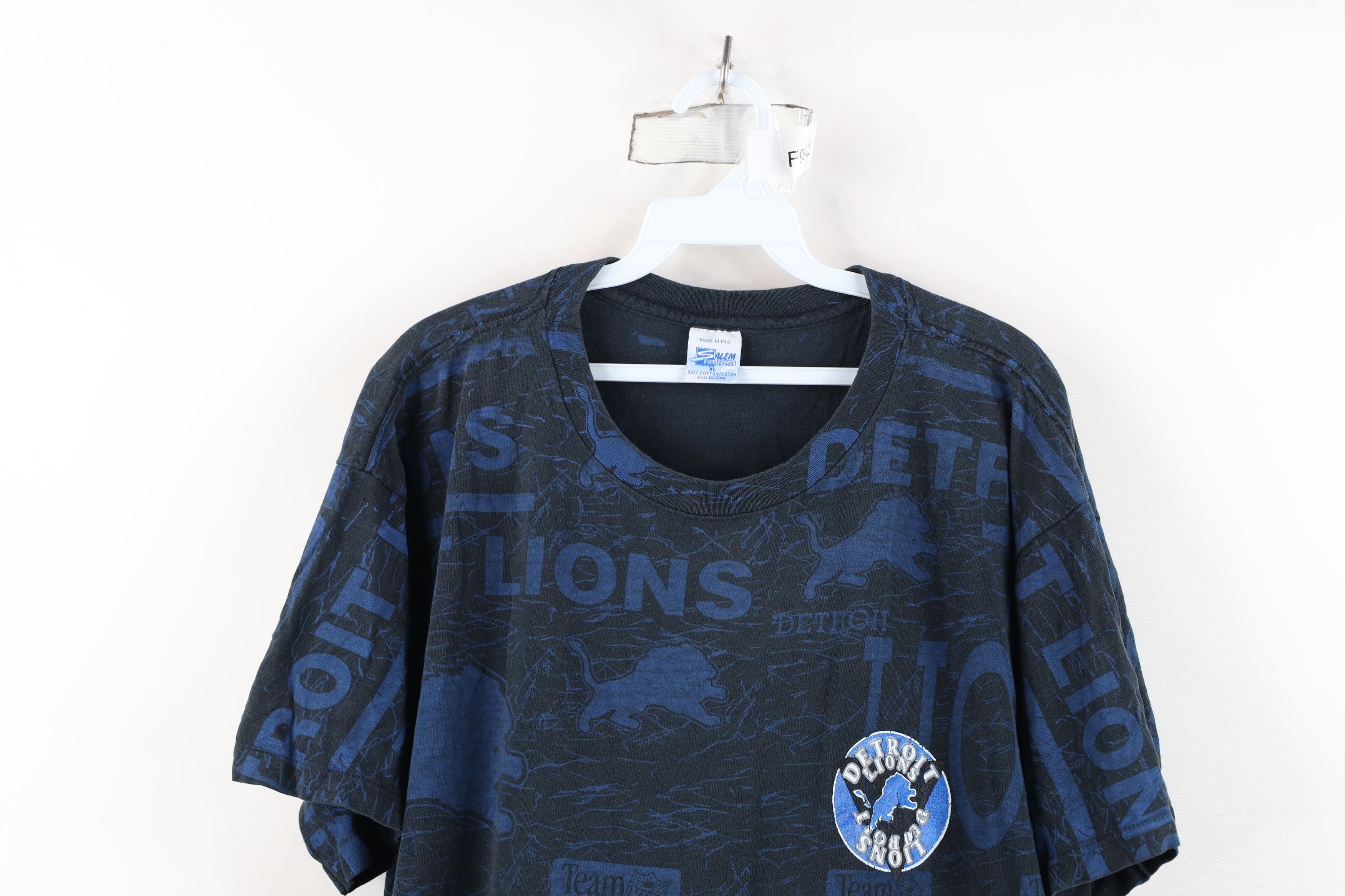 Vintage Vintage 90s Lions Football All Over Print T-Shirt USA Size US XL / EU 56 / 4 - 2 Thumbnail