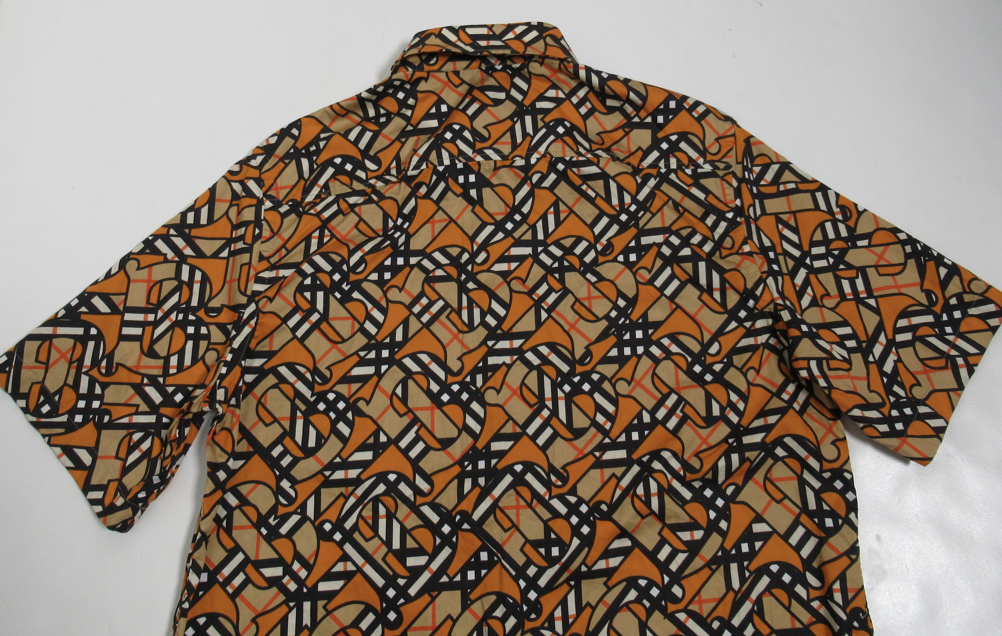 Burberry Burberry TB Monogram-Print Short Sleeve Shirt Archive Beige Size US S / EU 44-46 / 1 - 7 Thumbnail