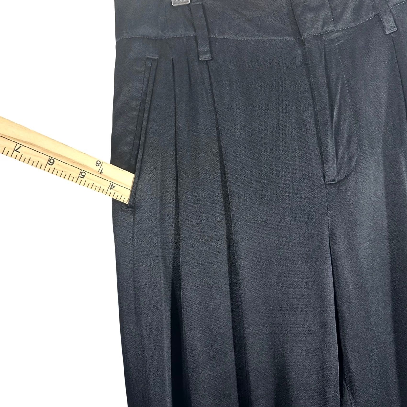 Gap VINTAGE? No. The task requires a title only. Size 25" / US 0 / IT 36 - 5 Thumbnail