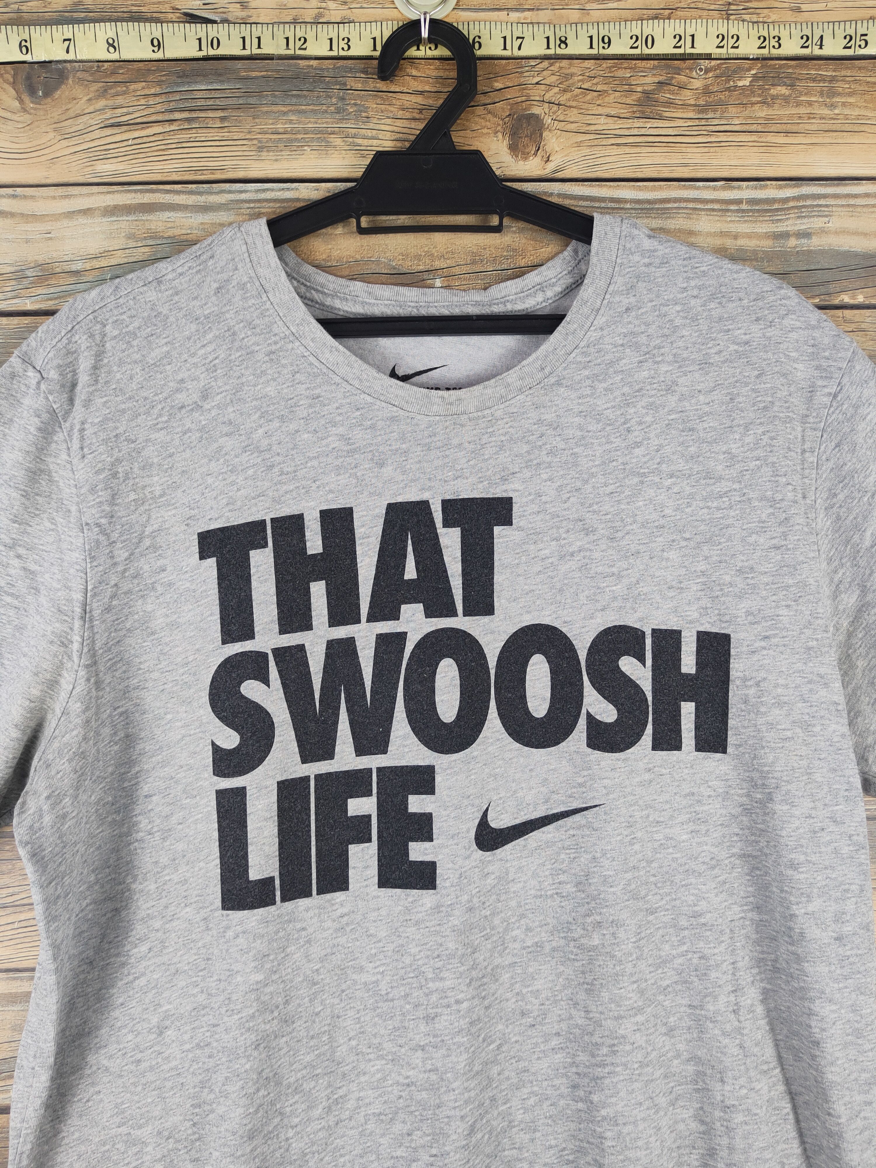 Nike × Vintage DL Nike Gray Short Sleeve T-shirt #2542 Size US L / EU 52-54 / 3 - 2 Thumbnail