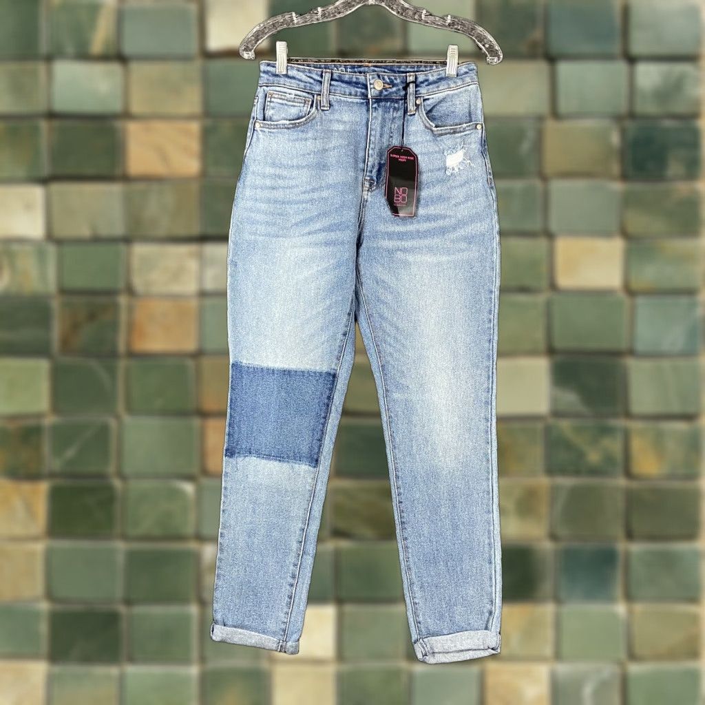 Vintage No Boundaries Jeans Women’s 5 Blue Mom Super High Rise NEW Size ONE SIZE - 1 Thumbnail