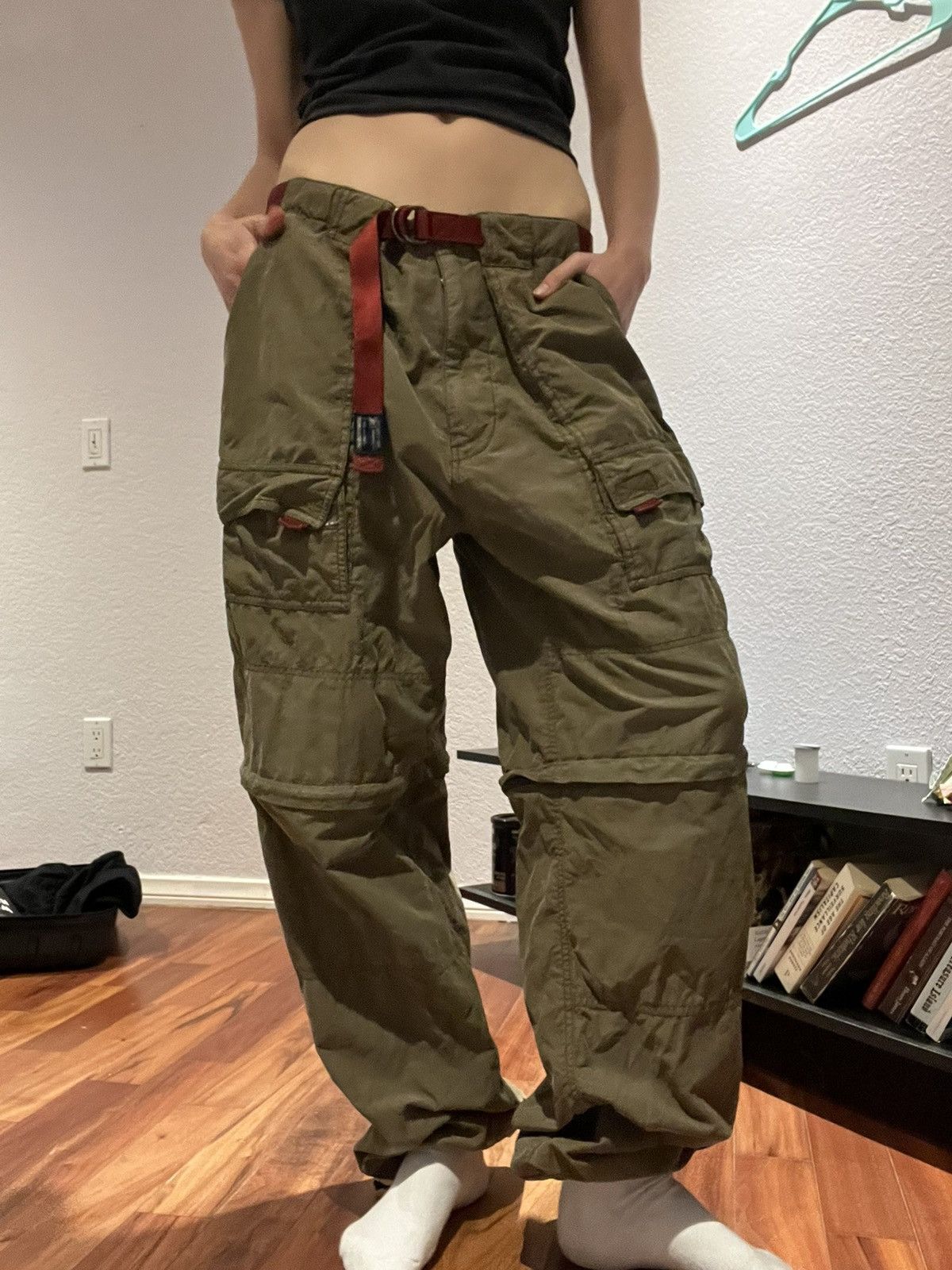 Abercrombie & Fitch army green vintage A&F parachute pants Size US 34 / EU 50 - 1 Thumbnail