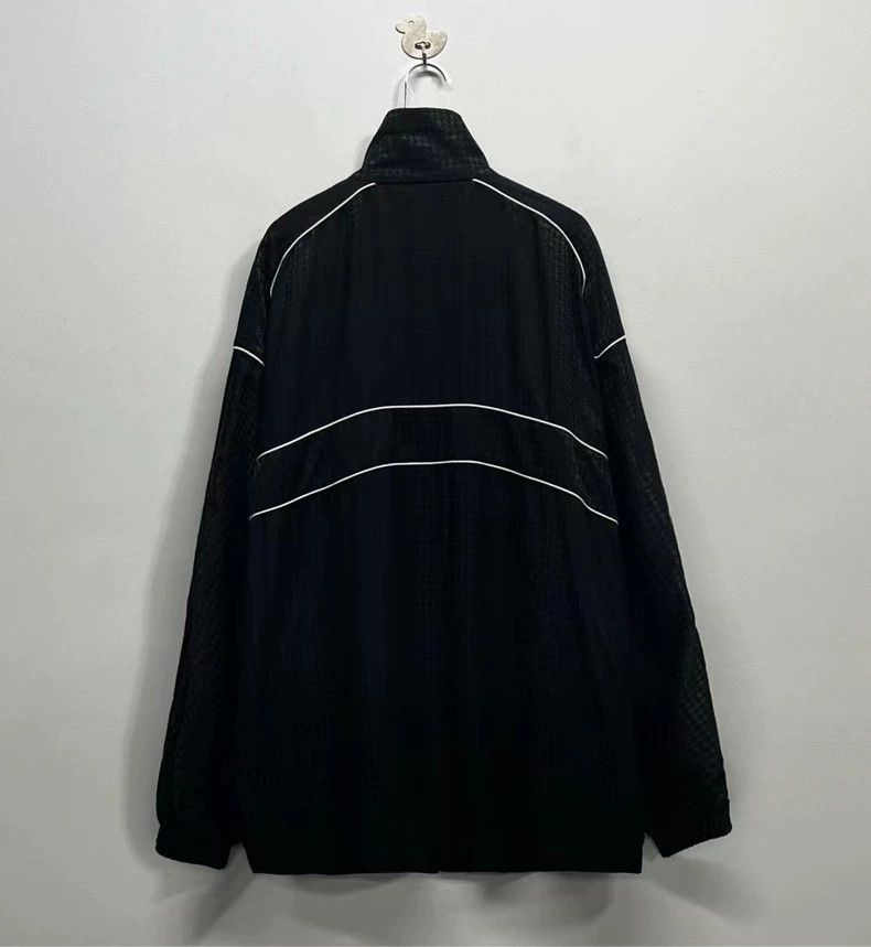 Balenciaga Balenciaga Black and white double B letter dark houndstoot Size US S / EU 44-46 / 1 - 2 Thumbnail