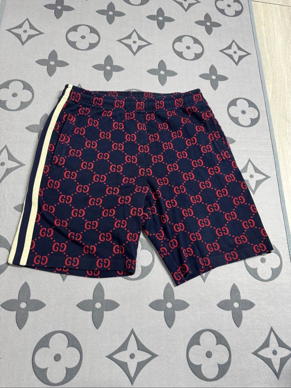 Gucci Gucci GG Logo Shorts US M Size US 32 / EU 48 - 1 Thumbnail