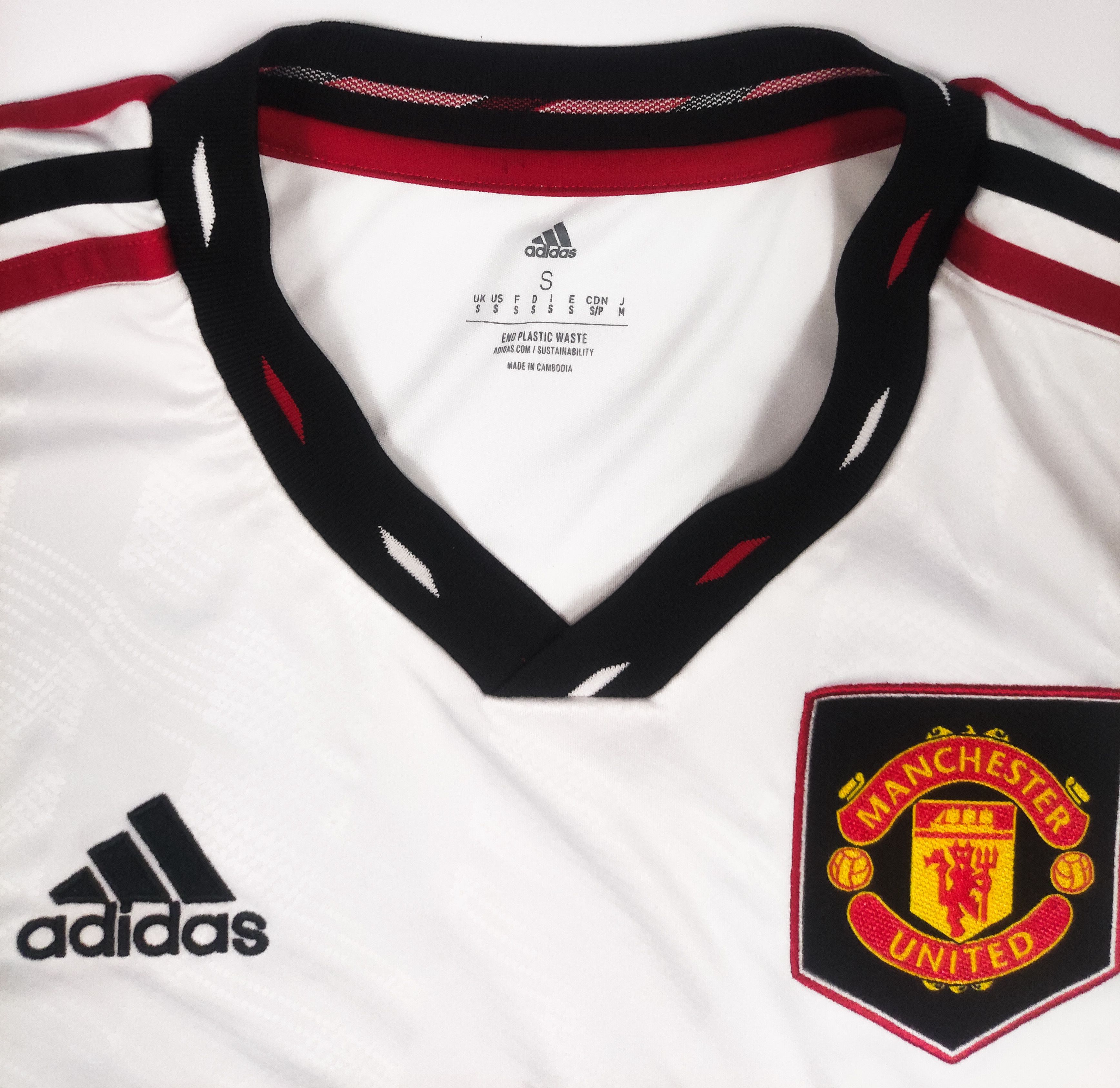 Adidas Manchester United 2022 2023 Adidas Away Shirt Size US S / EU 44-46 / 1 - 3 Thumbnail