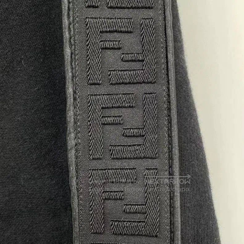 Fendi Fendi Black Side Stripe FF Hoodie XL. Size US XL / EU 56 / 4 - 5 Thumbnail