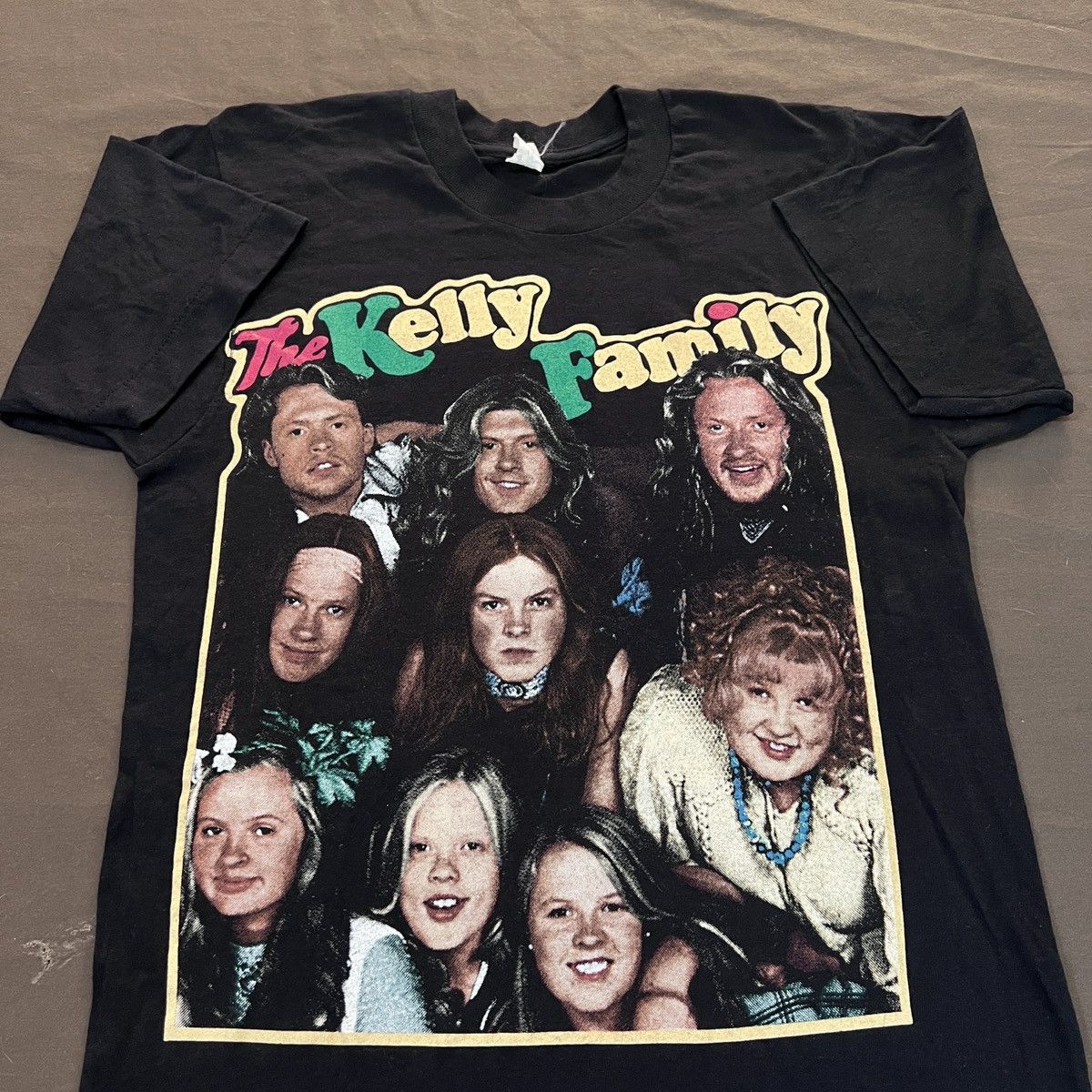 Band Tees Vintage The Kelly Family Band Promo Tee Folk music Size US S / EU 44-46 / 1 - 1 Thumbnail