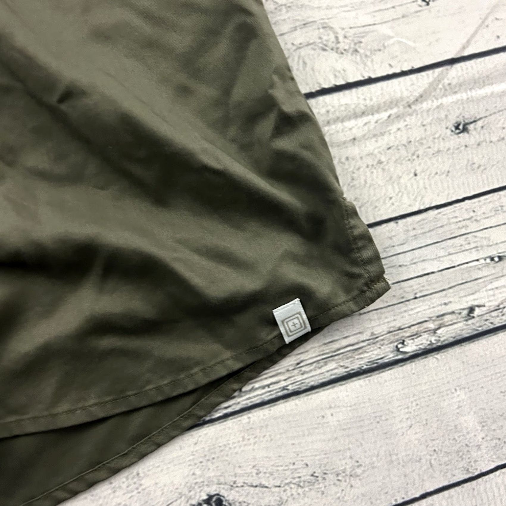 Vintage 5.11 Tactical Short Sleeve Button Front Shirt Women's XS Green Size XS / US 0-2 / IT 36-38 - 2 Thumbnail