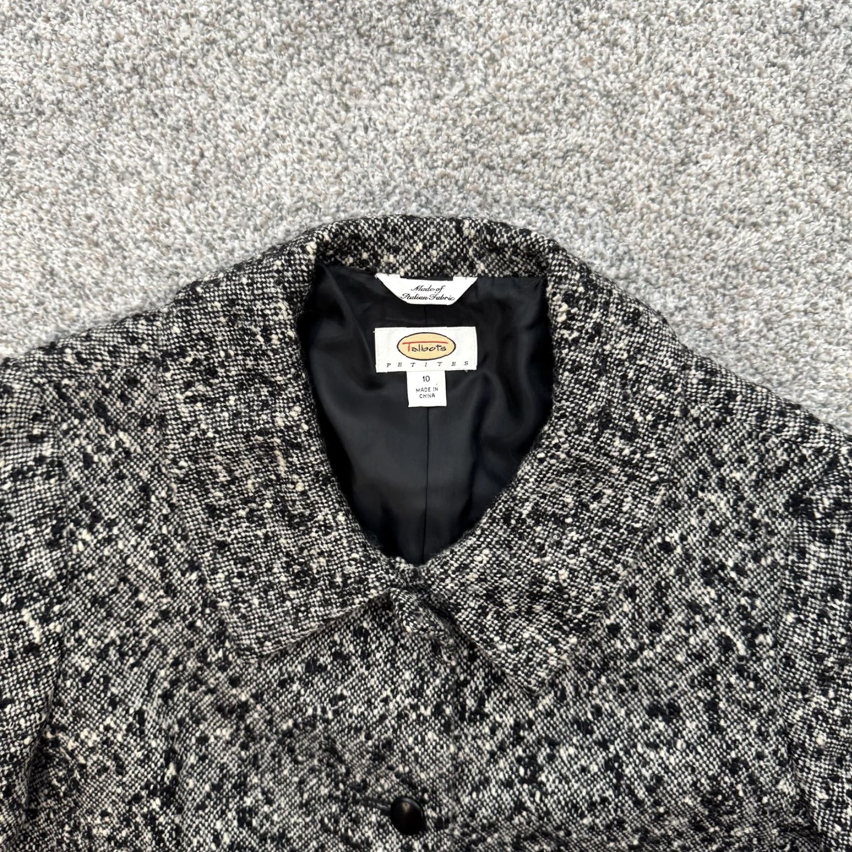 Talbots VINTAGE Talbots Blazer Petite 10 Wool Tweed Herringbone Gray 90s Y2K Classic Preppy Womens Size L / US 10 / IT 46 - 5 Thumbnail