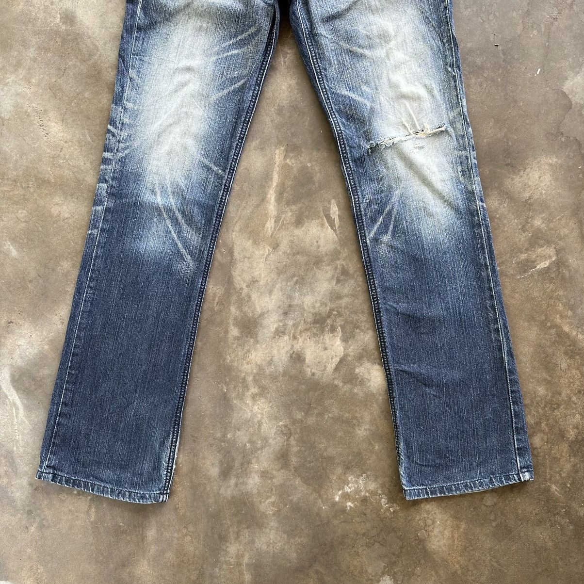 Edwin × Jean × Vintage Vintage Edwin Distressed Faded Denim Jean Pant W30 Size US 30 / EU 46 - 2 Thumbnail