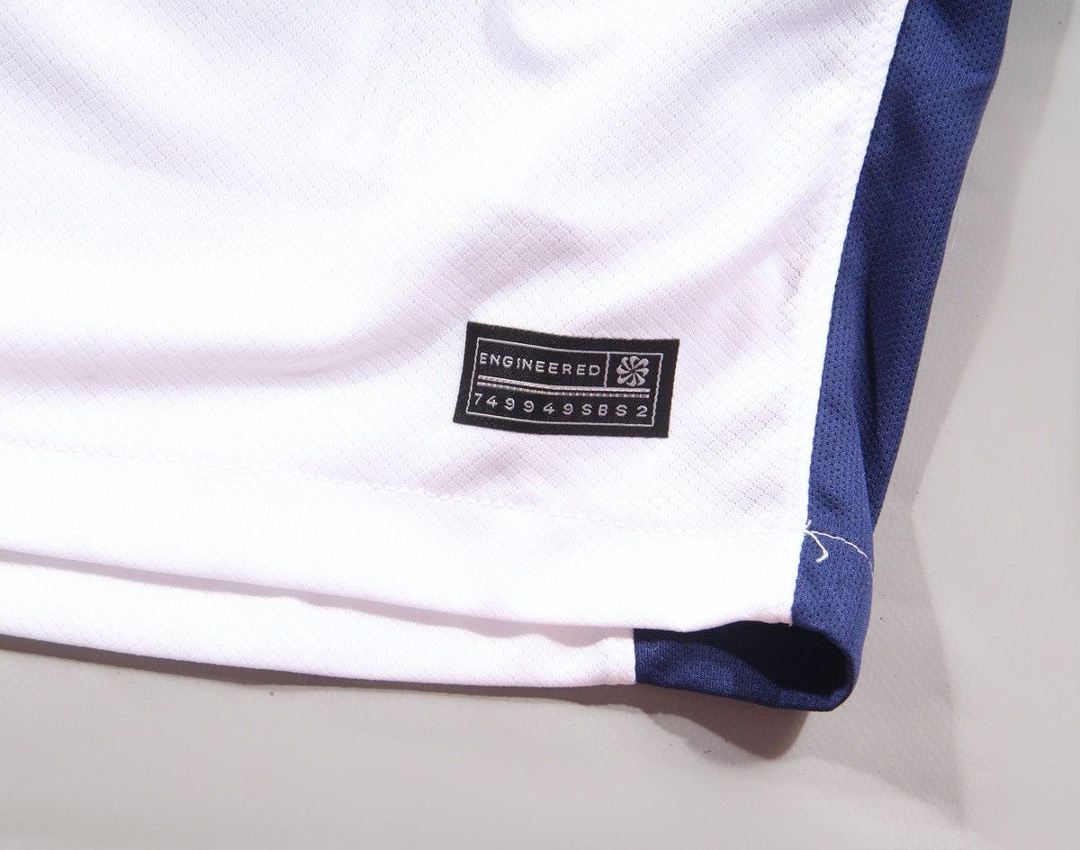 Nike Nike x England Soccer Football Jersey Shirt NSW White M Size US M / EU 48-50 / 2 - 3 Thumbnail