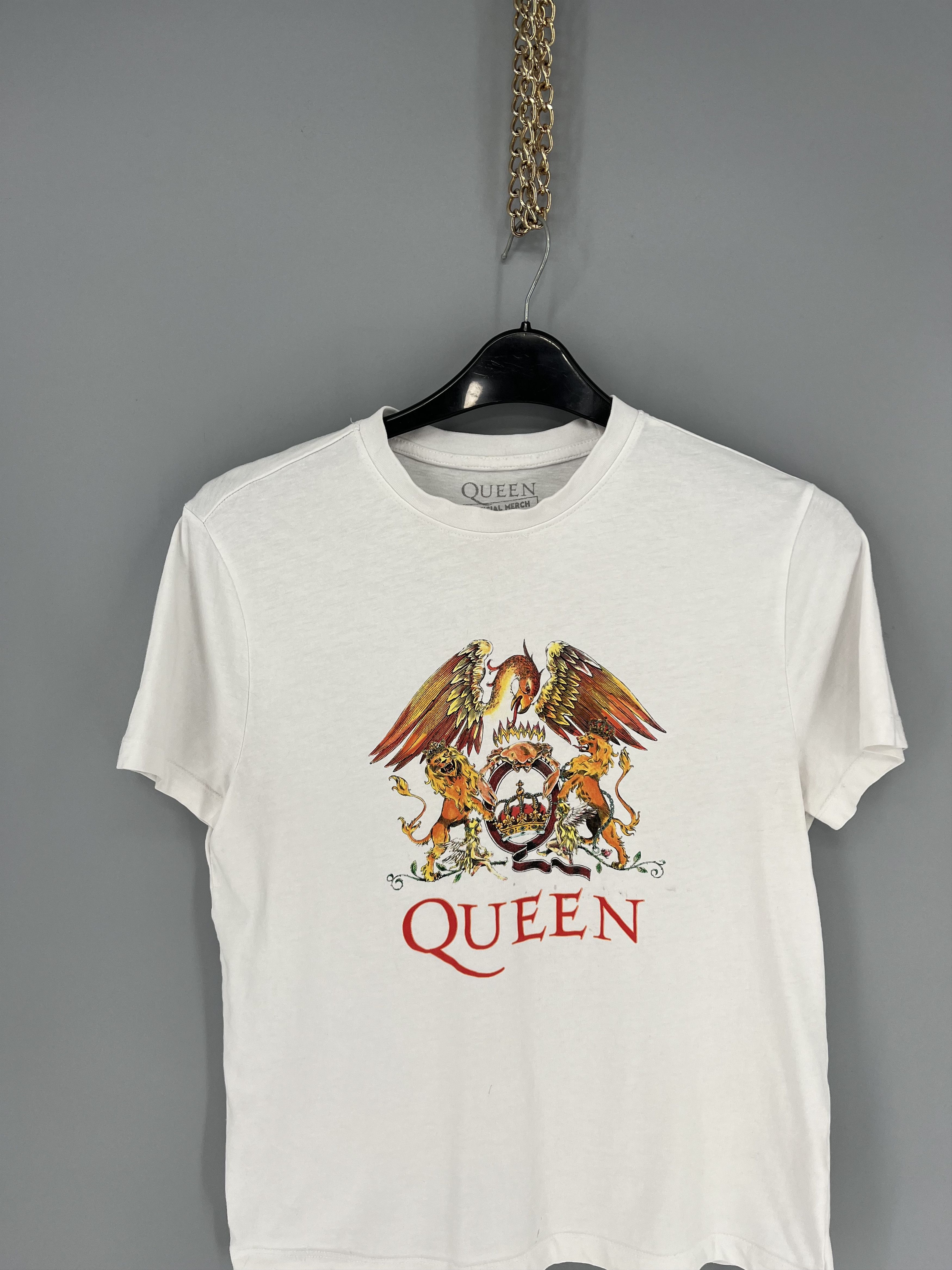 Band Tees Vintage Y2k Hanes Queens Band Tee Streetwear Style Size US S / EU 44-46 / 1 - 6 Thumbnail