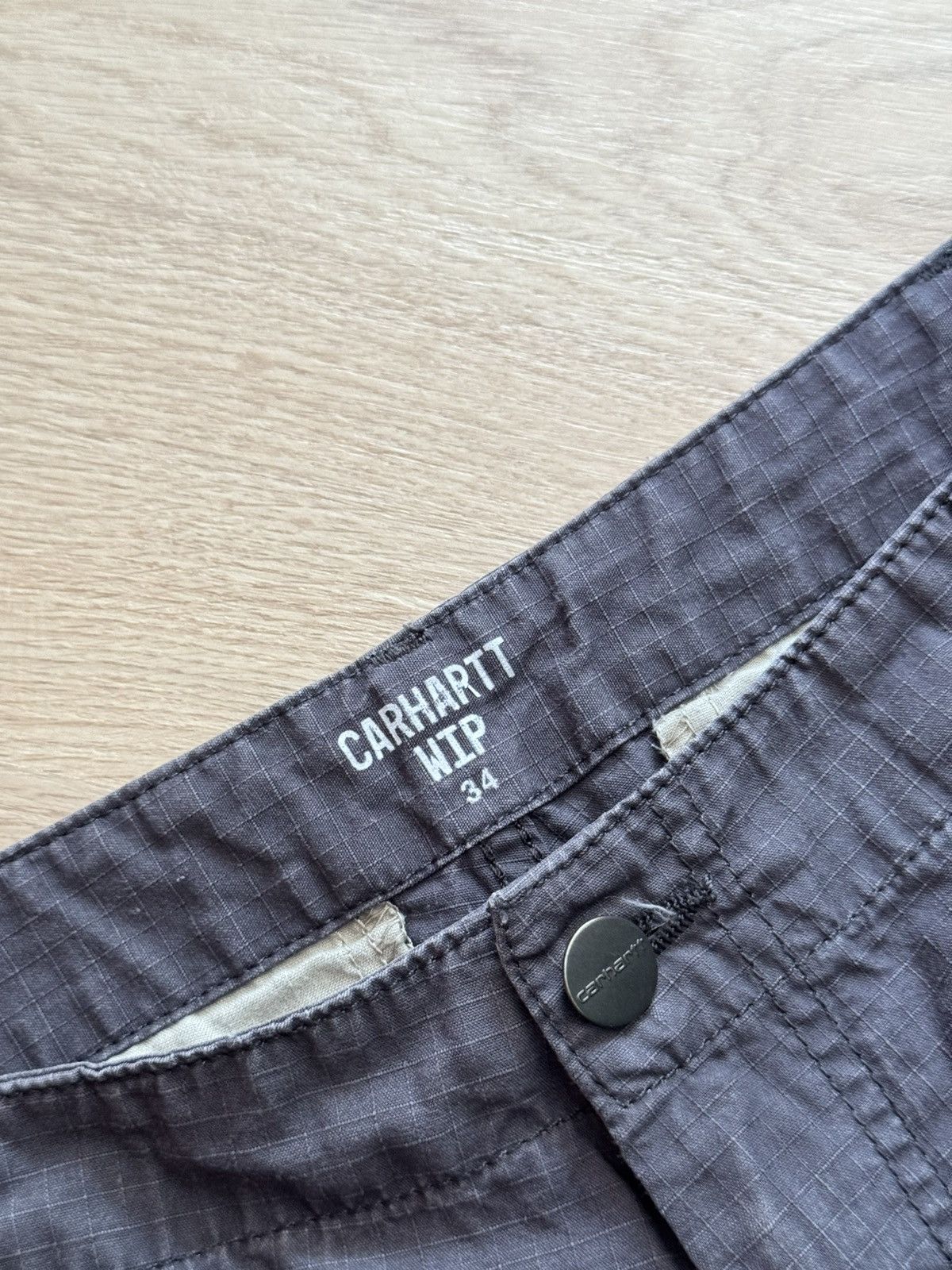 Carhartt Wip Carhartt Wip Regular Cargo Shorts Size US 34 / EU 50 - 4 Thumbnail