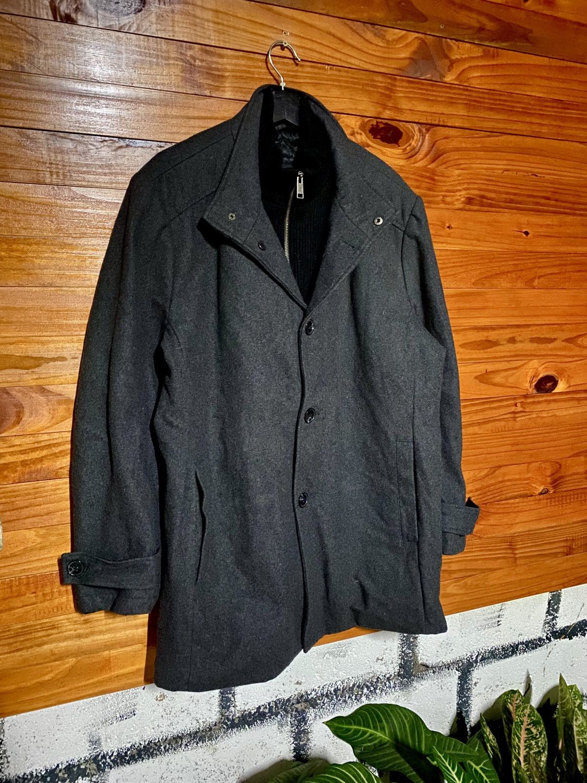 Andrew Marc Marc New York by Andrew Marc Charcoal Wool-Blend Overcoat Size US L / EU 52-54 / 3 - 5 Thumbnail