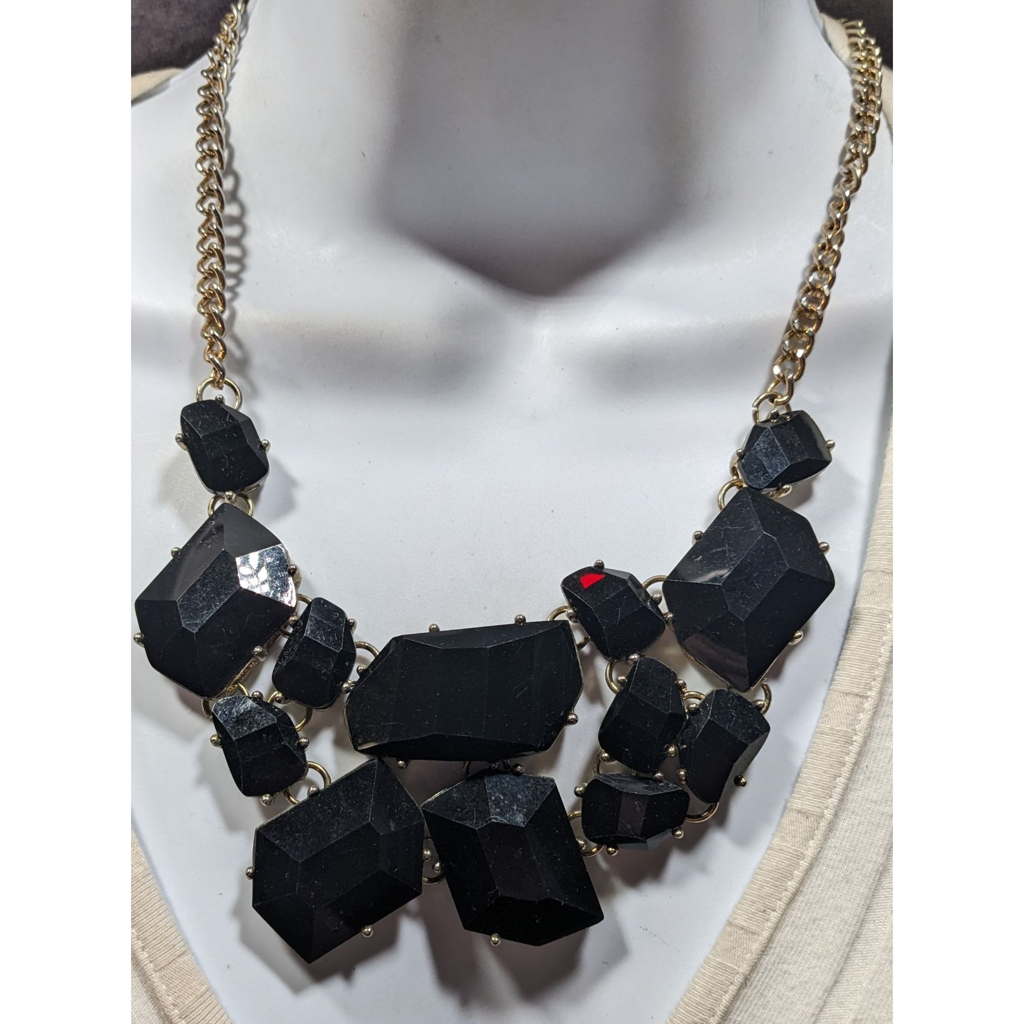 Other Glam Goth Chunky Black Faceted Gem Mosaic Bib Necklace Size ONE SIZE - 1 Thumbnail