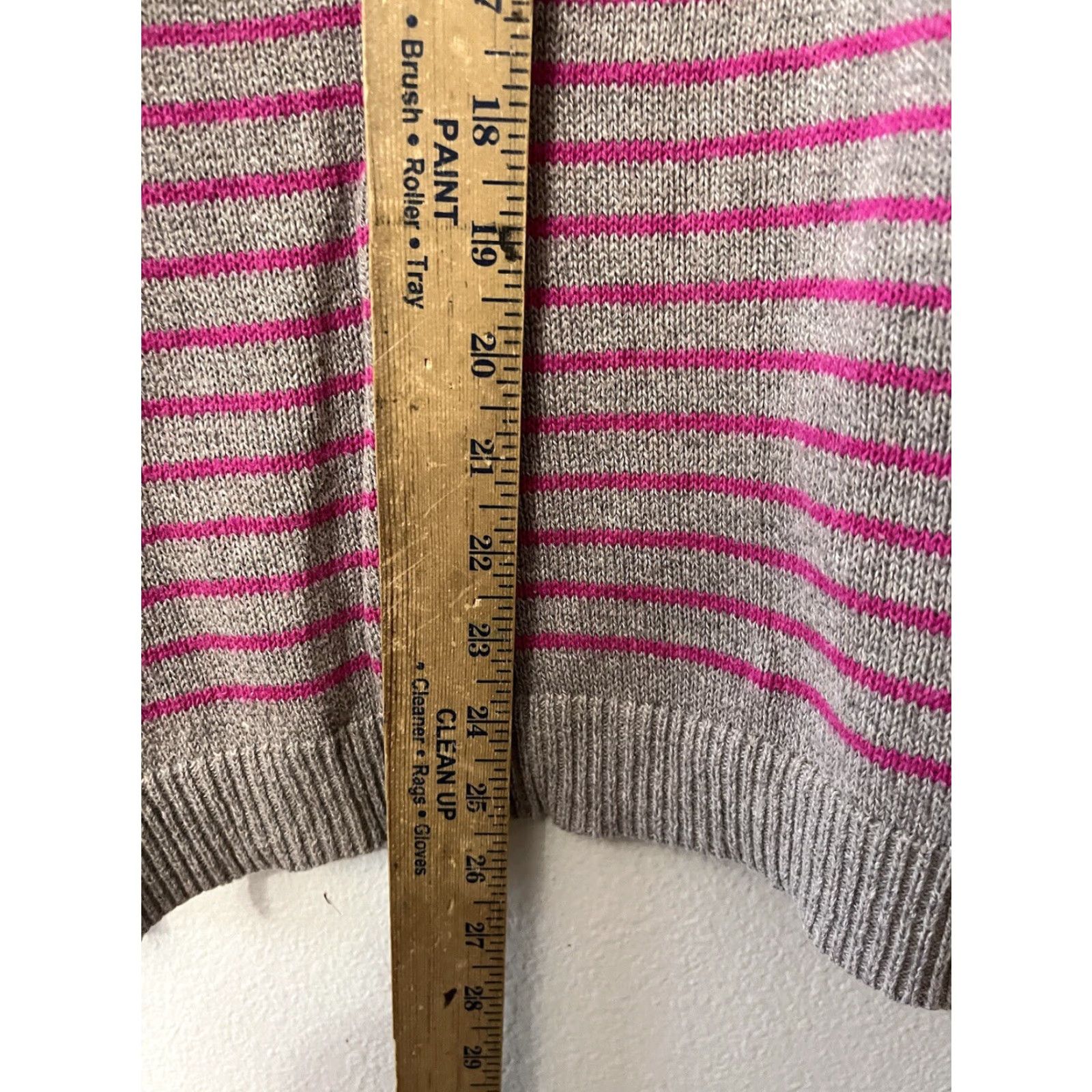 American Eagle Outfitters American Eagle Striped Sweater Medium Gray Pink Zip Shoulder Zip Size M / US 6-8 / IT 42-44 - 4 Thumbnail