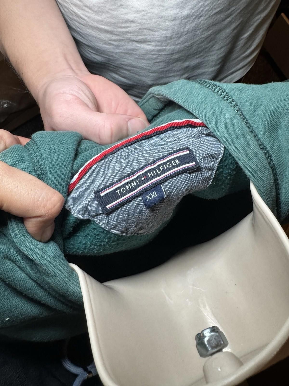 Tommy Hilfiger Tommy Hilfiger Dark Green Logo Hoodie Size XXL Classic Size US XXL / EU 58 / 5 - 5 Thumbnail