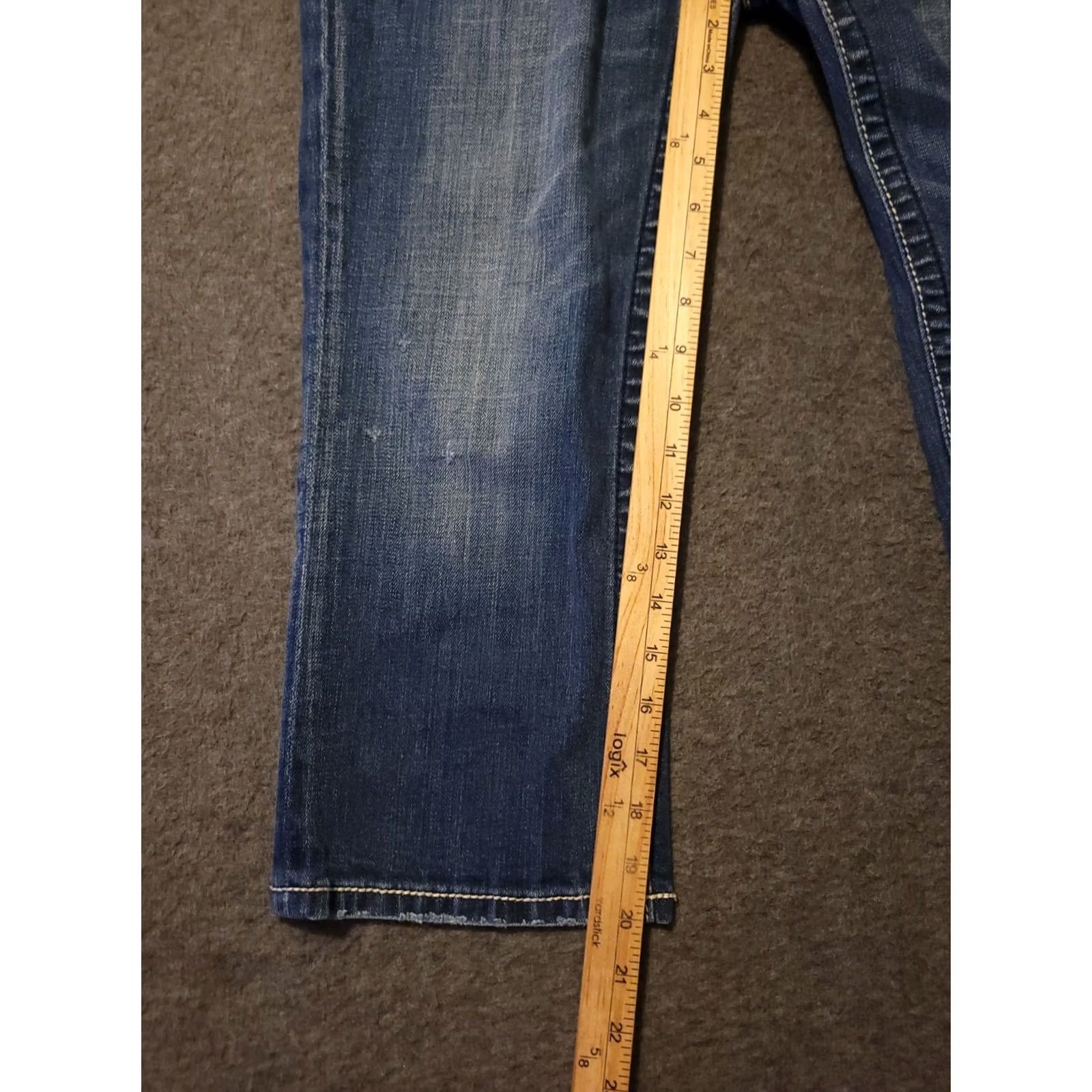 Miss Me Miss Me Cropped Jeans Women's 29 Low Rise Blue Stretch Denim Button Embroidered Rhinestone Pockets Distressed Regular Inseam 20" Jeans Womens Size 29" - 7 Thumbnail